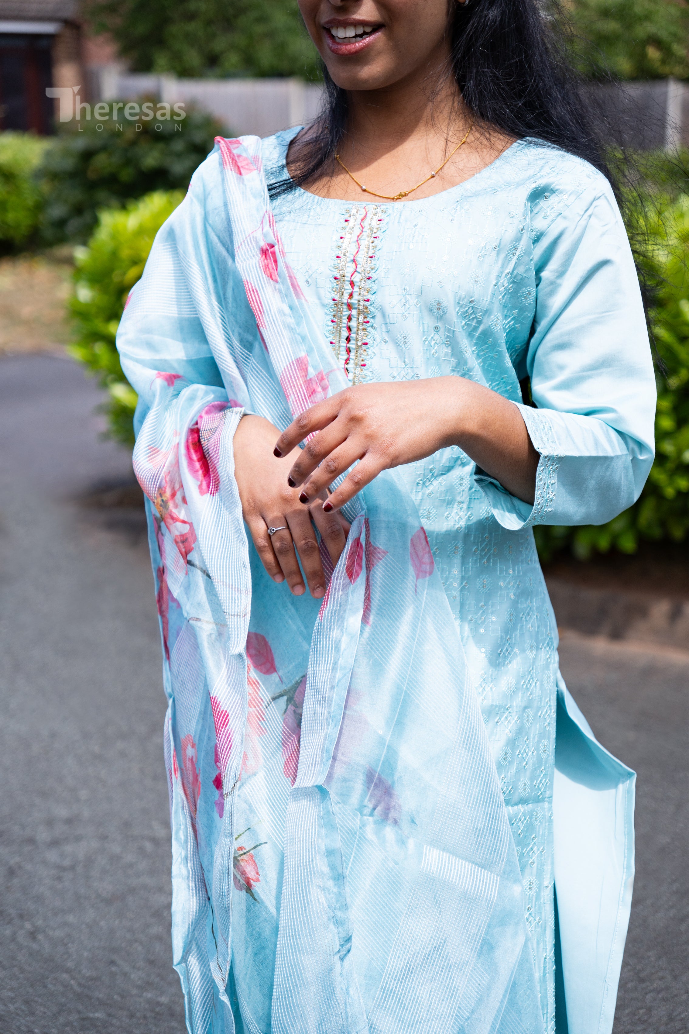 Churidar (CHR-072)
