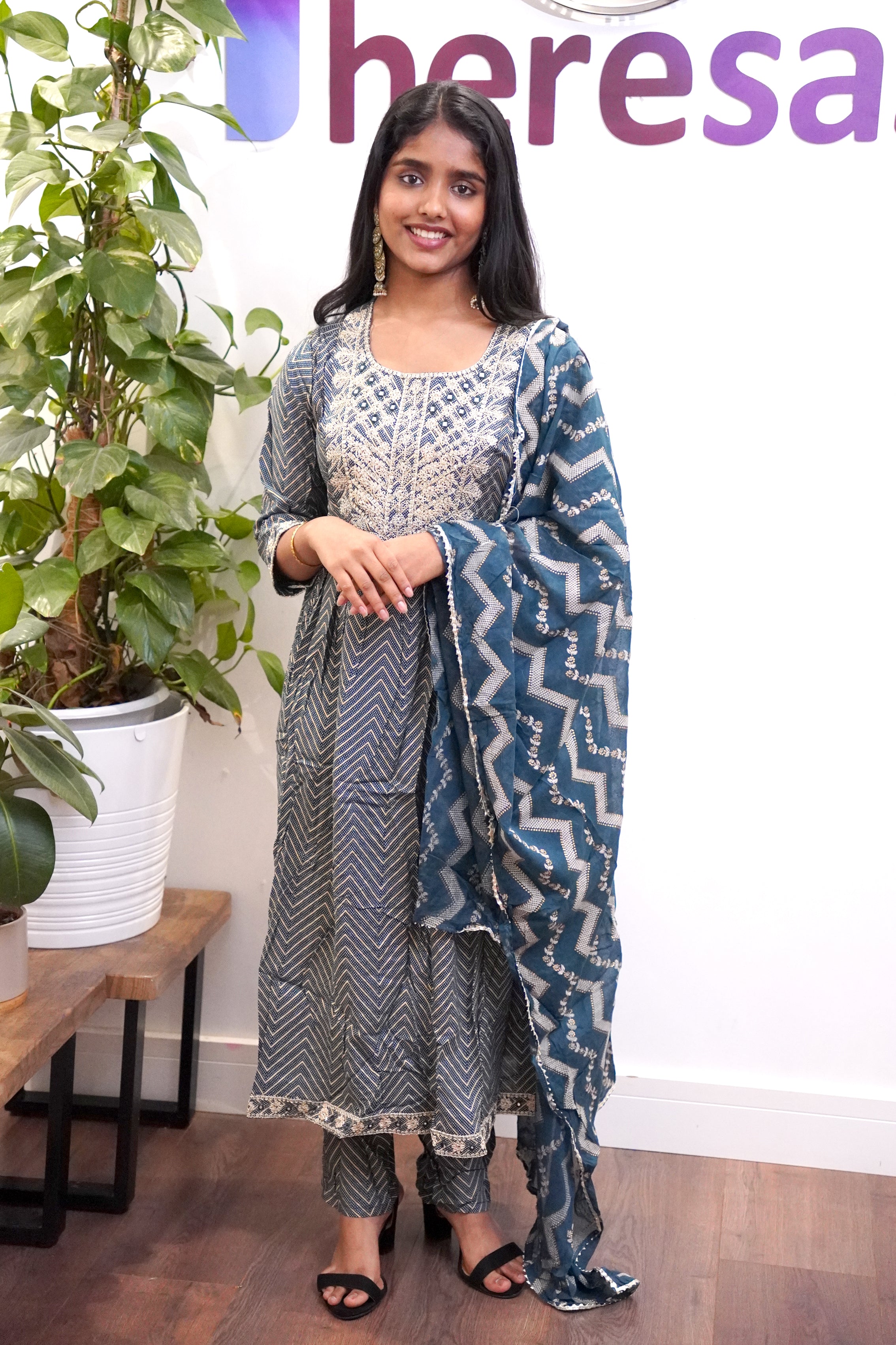 Churidar Set (CHR-115)