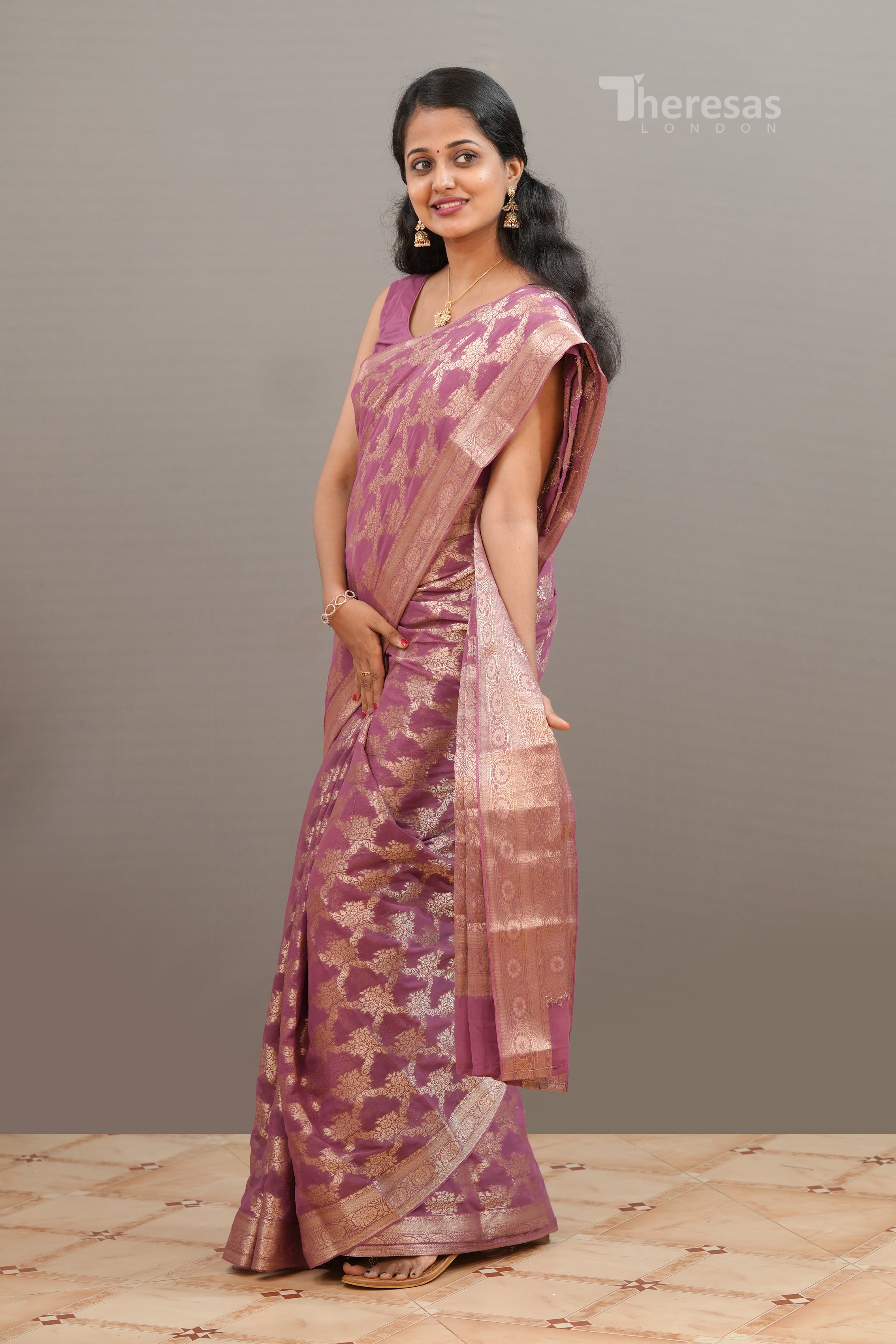 Saree (SAR-110)