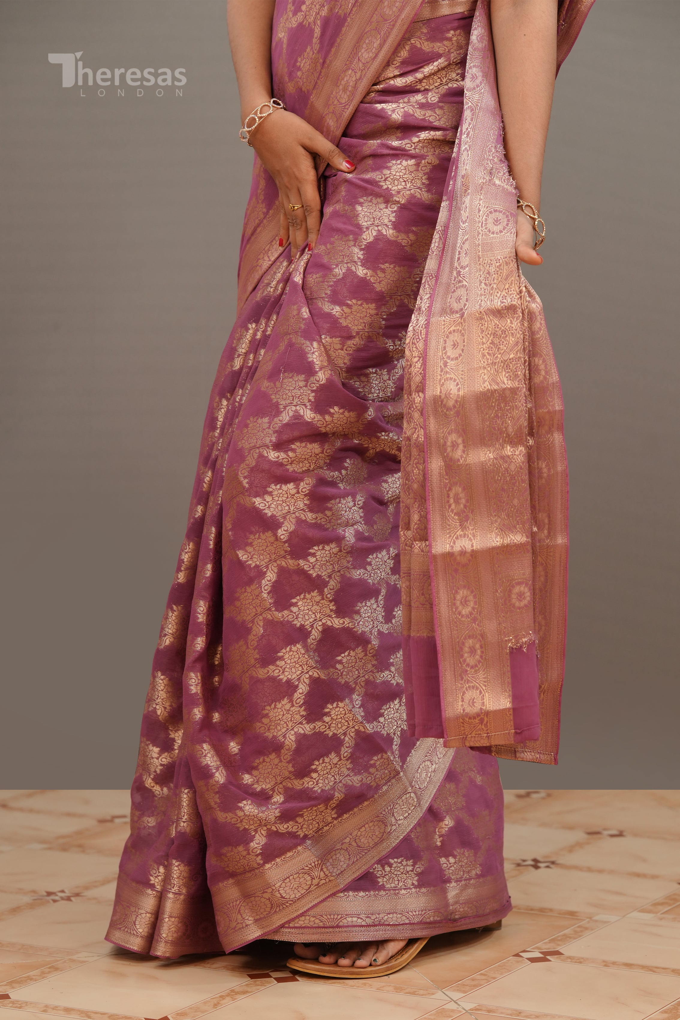 Saree (SAR-110)