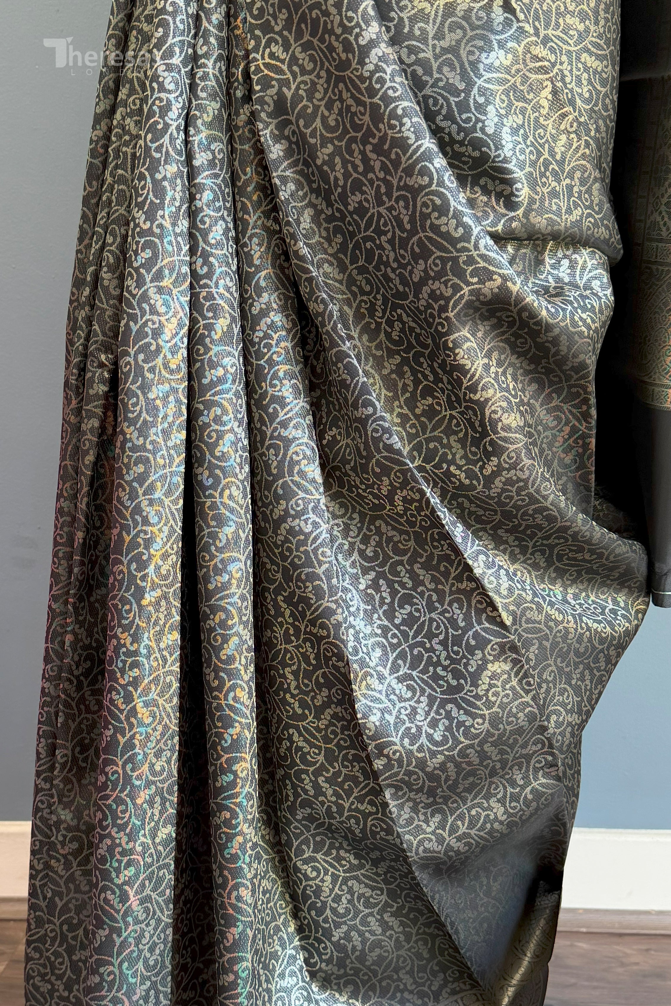 Saree with Blouse (SAR-575)