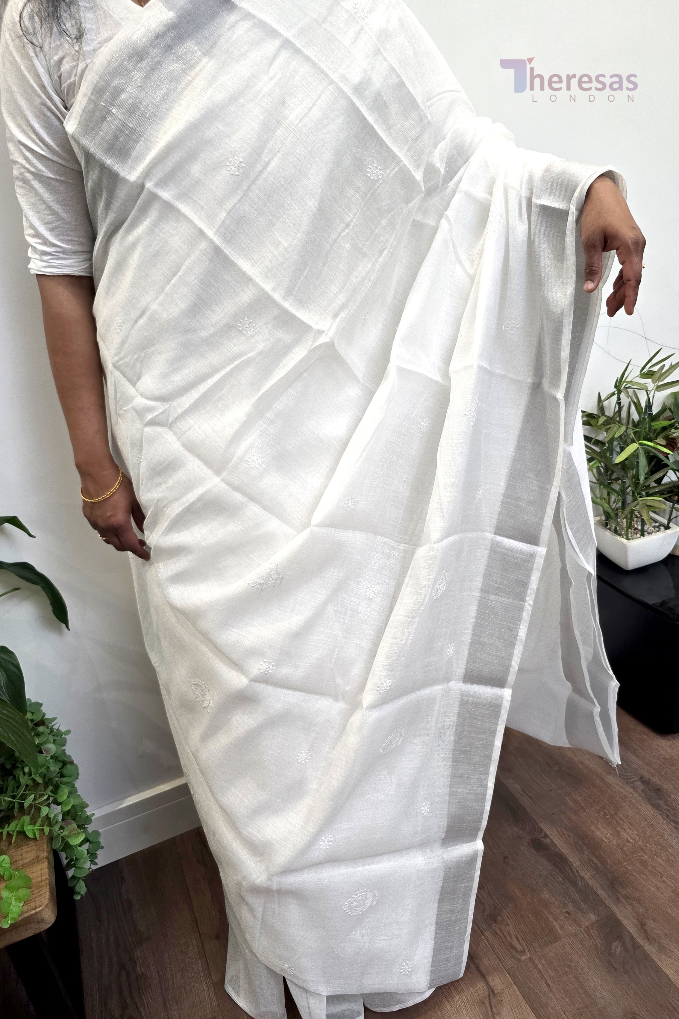 Saree (SAR-073)
