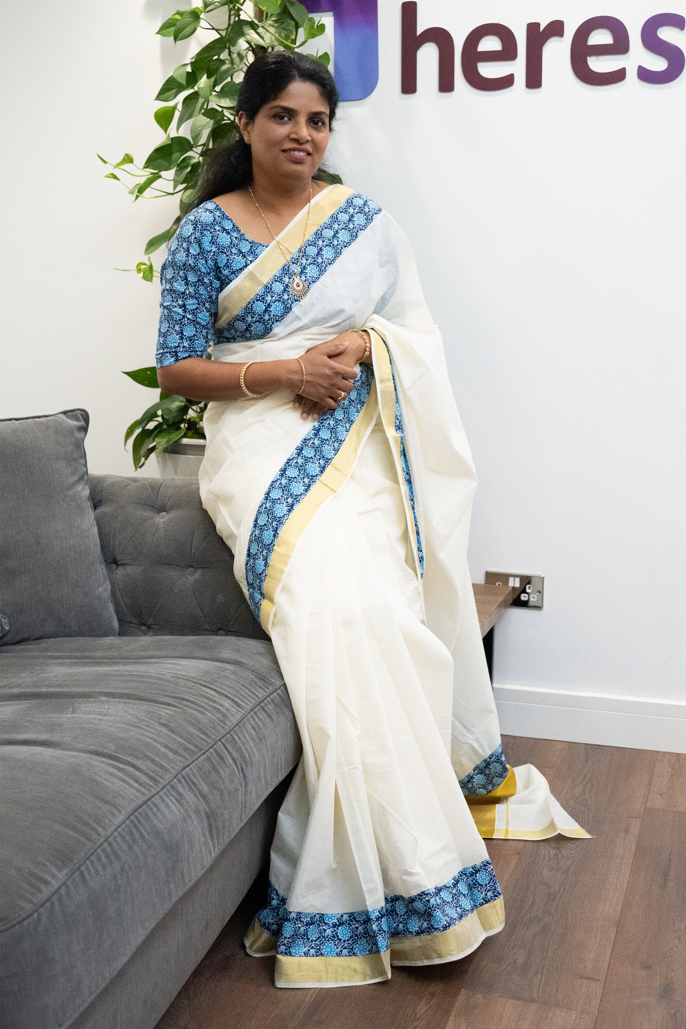 Set Saree with Blouse (SAR-243)