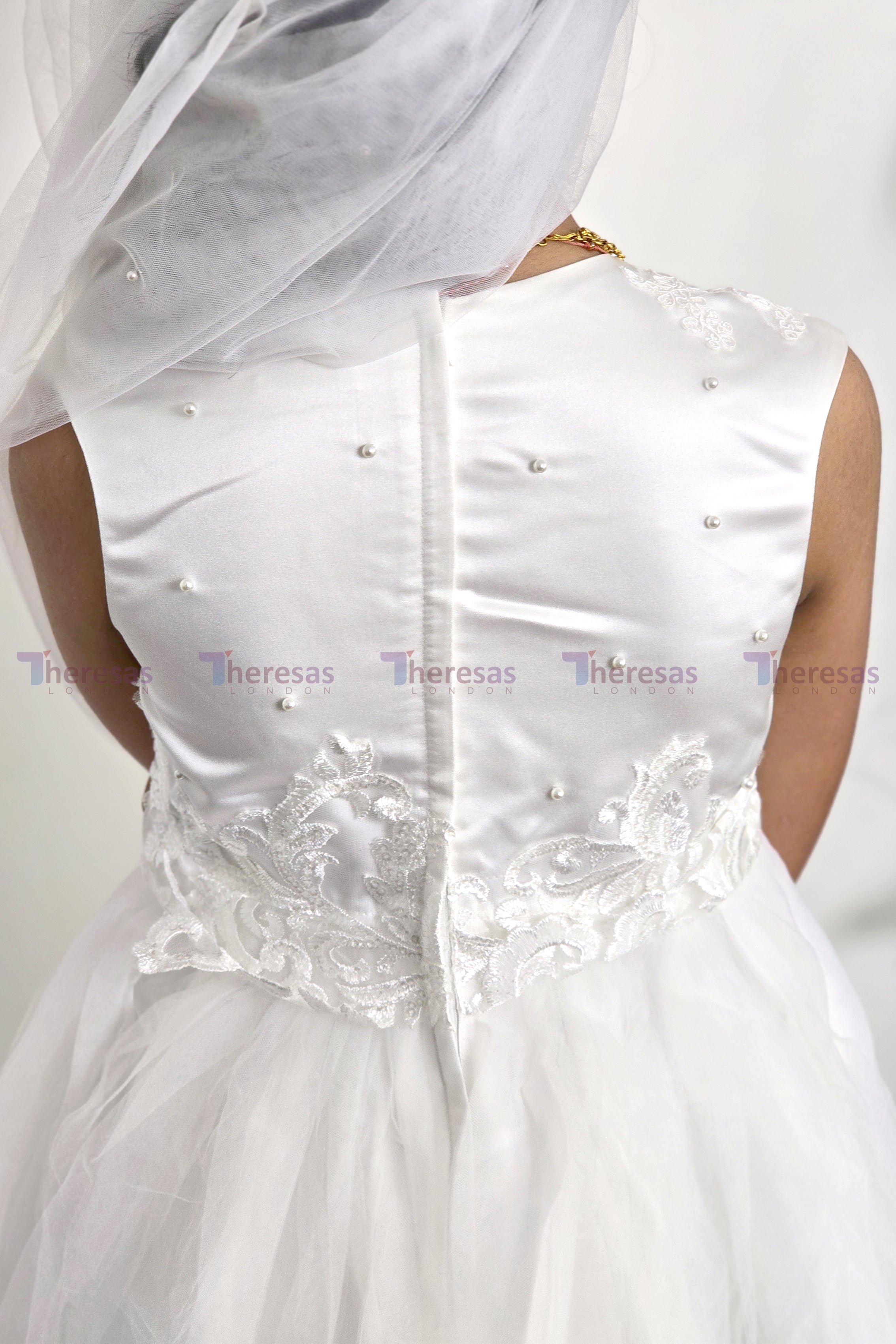 Holy Communion (HCG-013)
