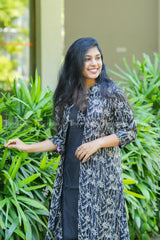 Feeding Kurti