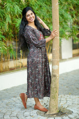 Feeding Kurti