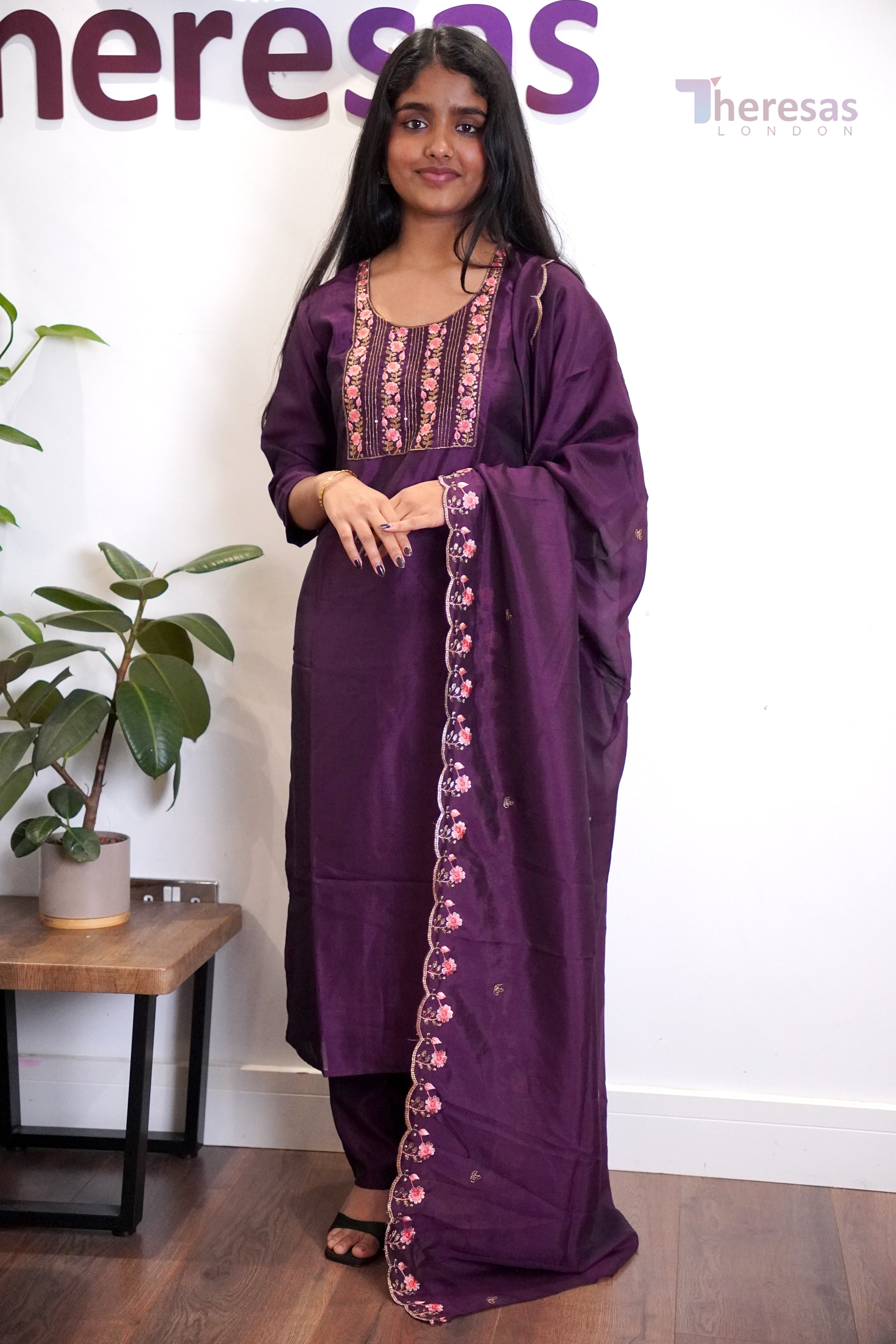 Churidar Set (CHR-117)