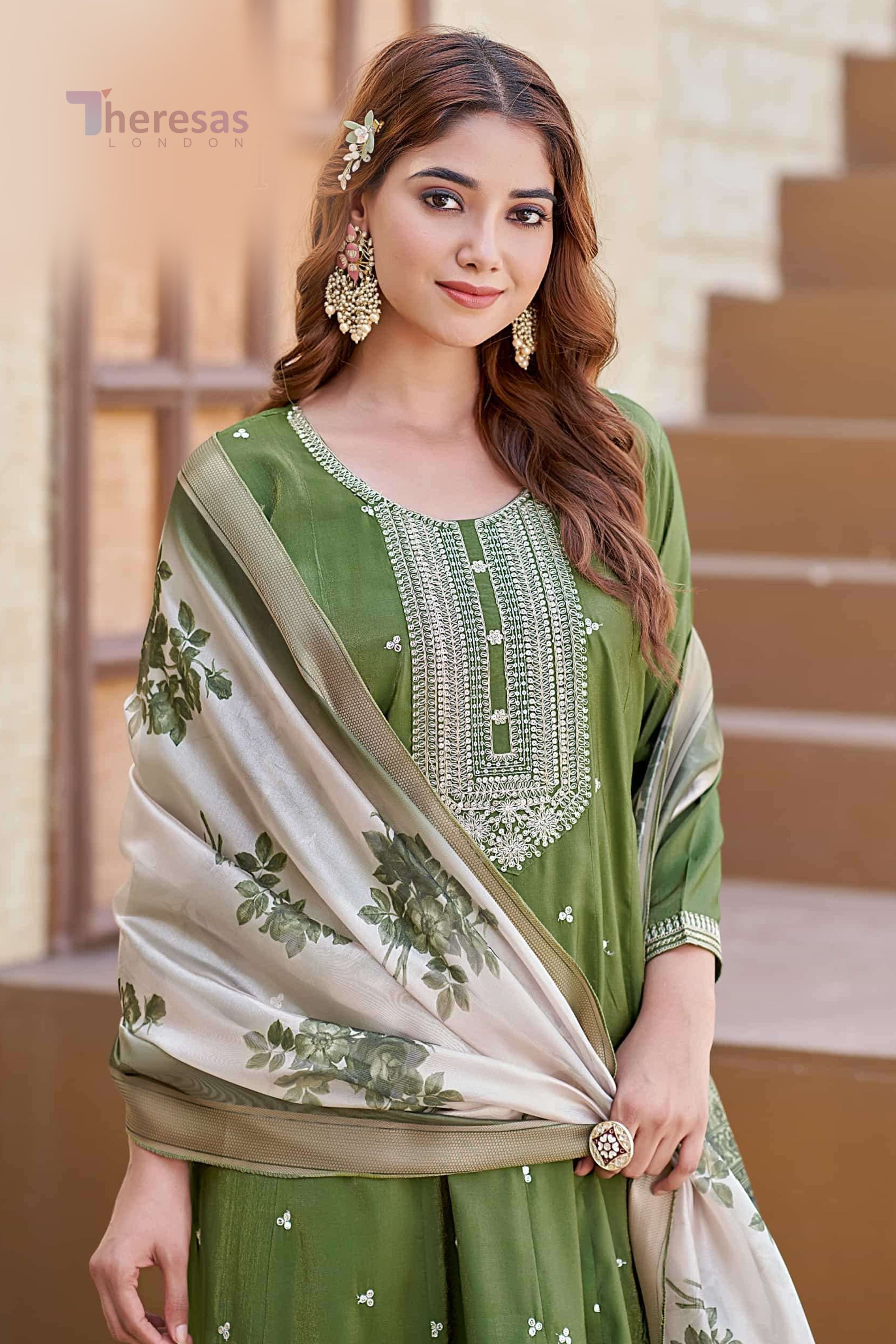 Churidar Set (CHR-102)