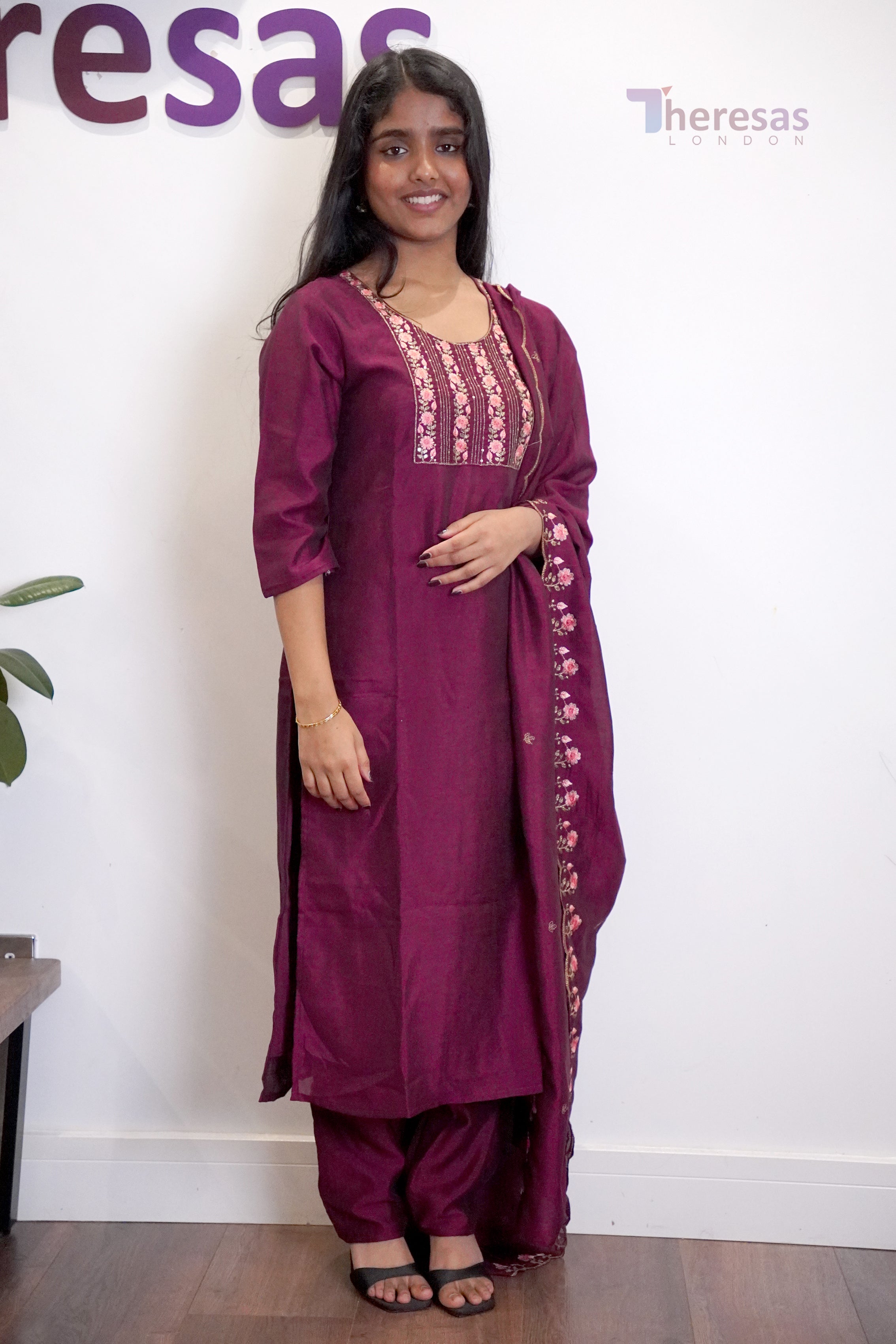 Churidar Set (CHR-117)