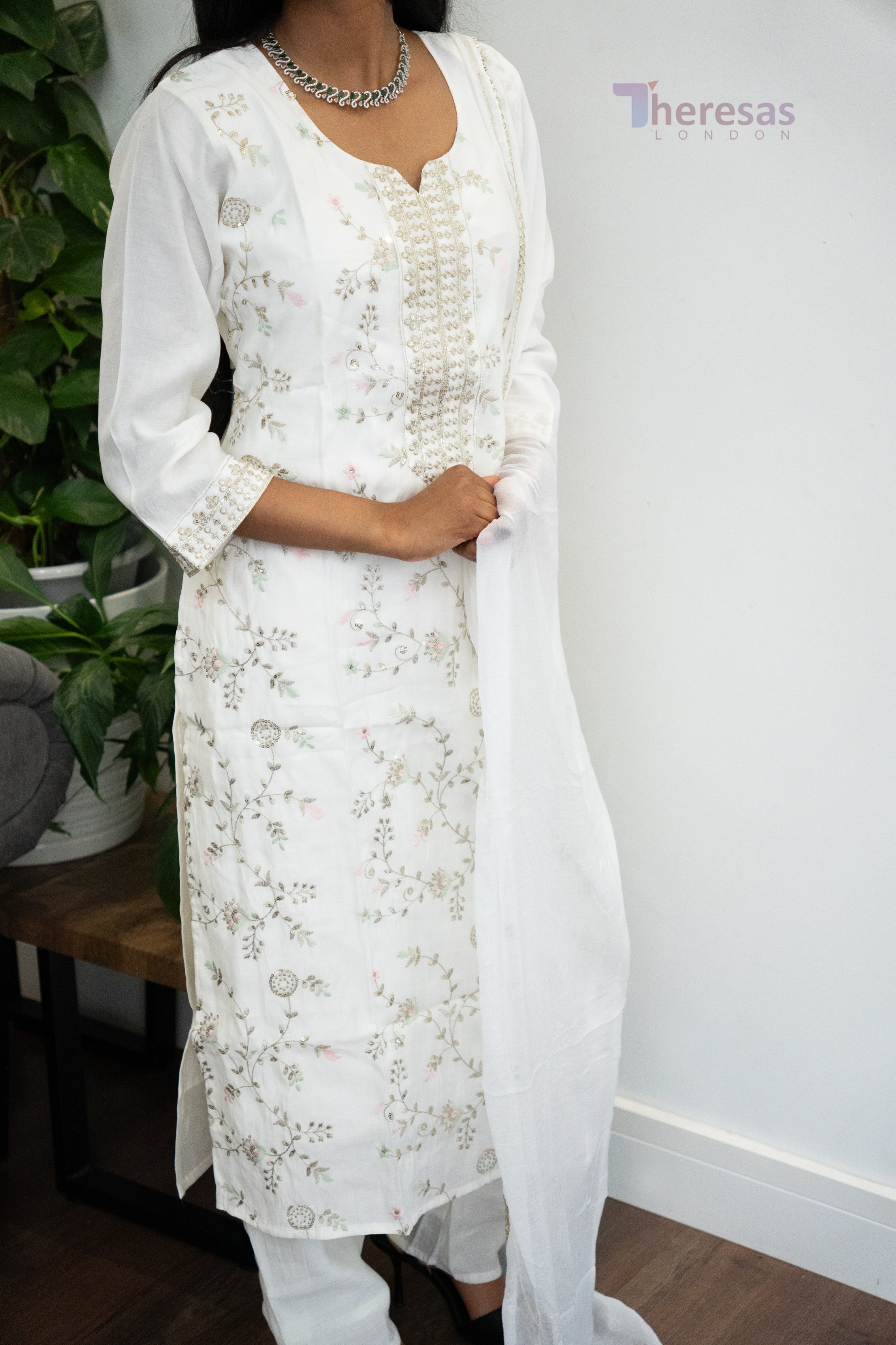 Churidar Set CHR-074)