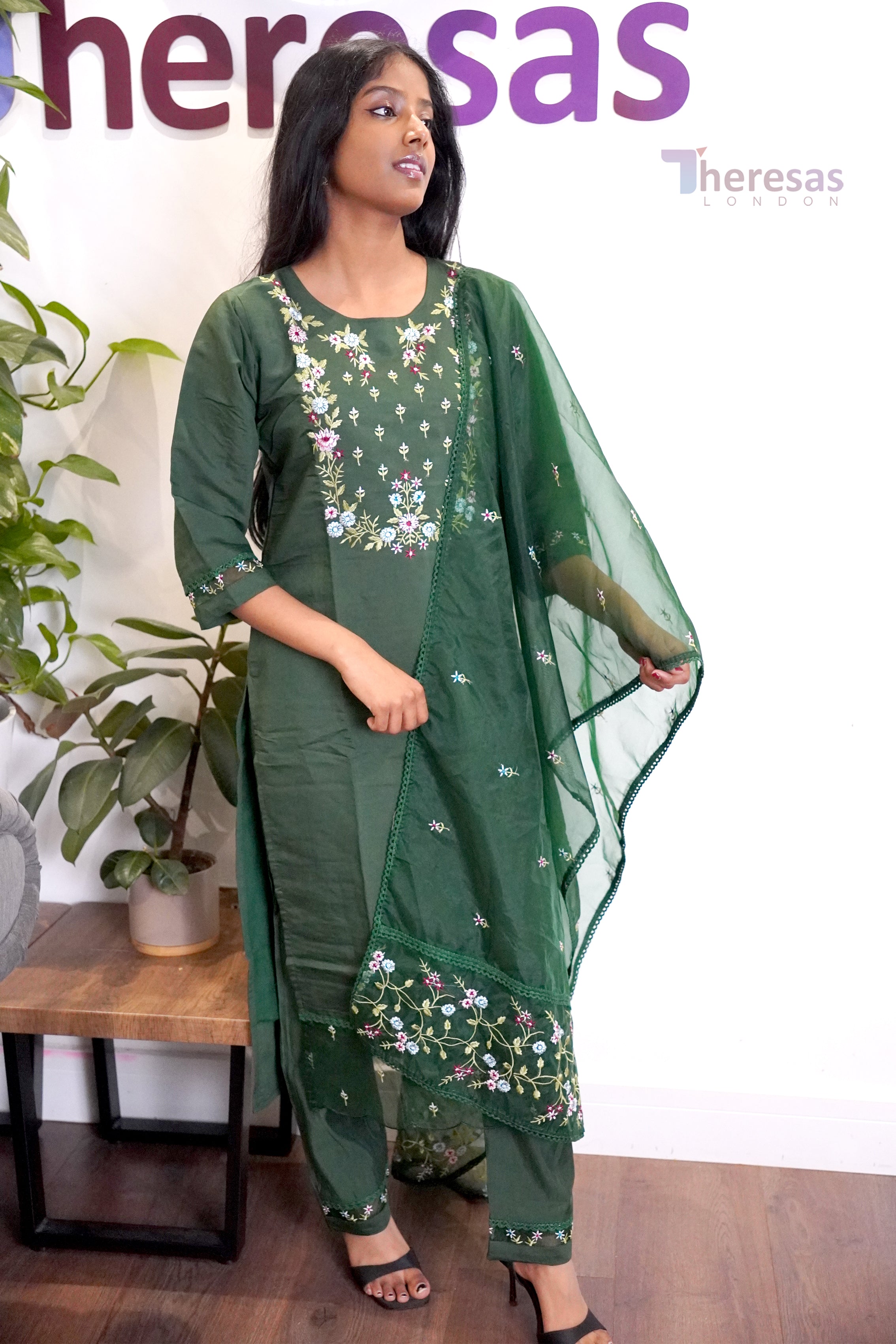 Churidar Set (CHR-010)