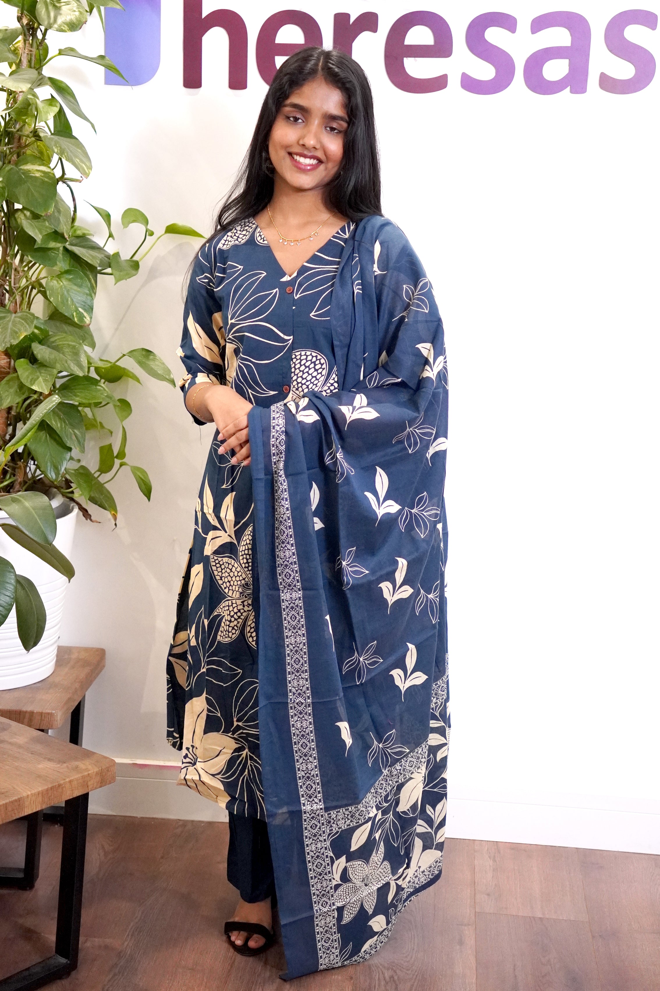 Churidar Set (CHR-111)