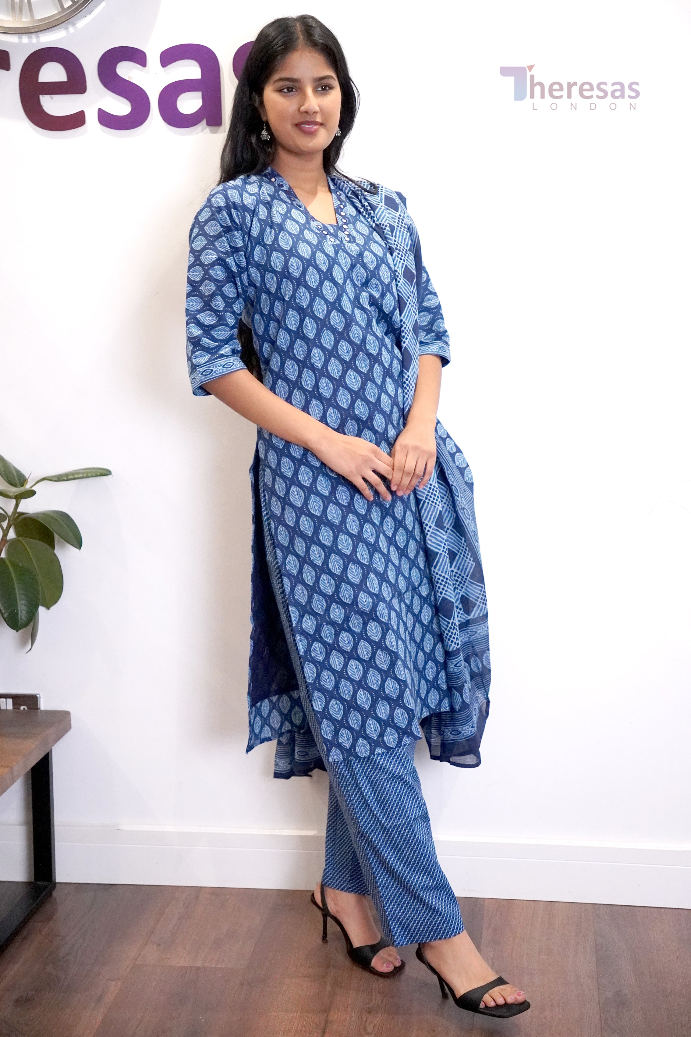 Churidar Set (CHR-125)