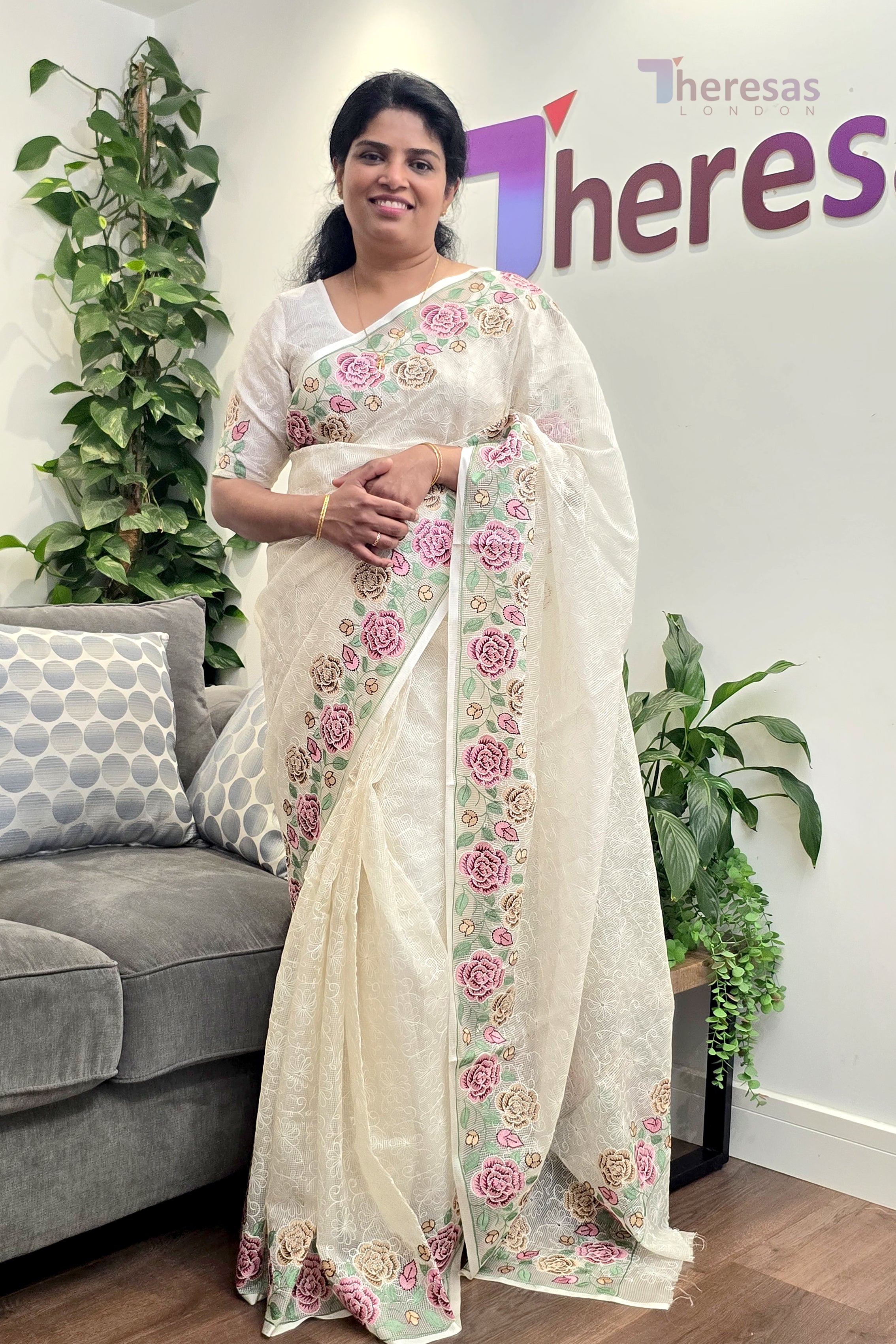 Saree (SAR-070)