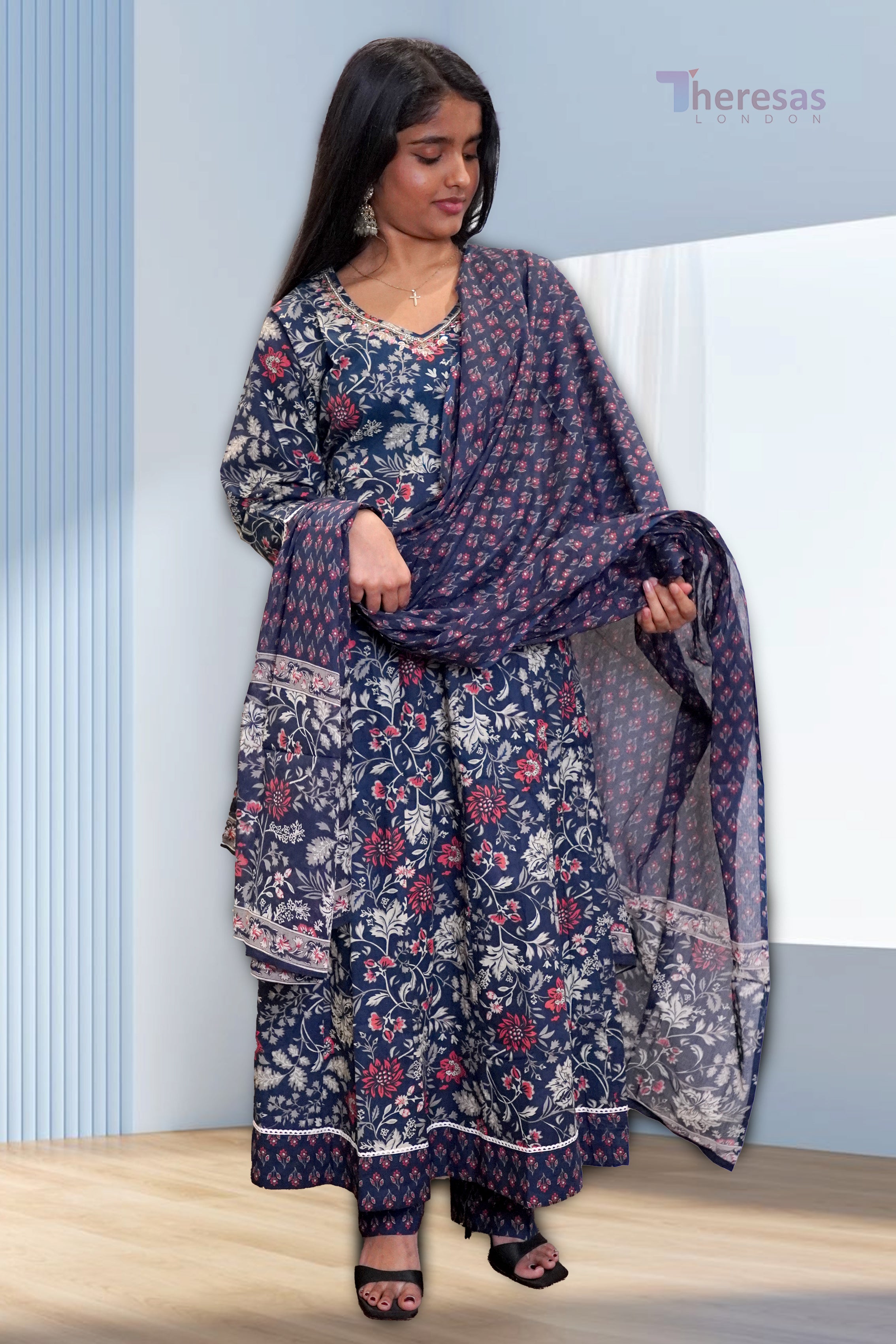 Churidar Set (CHR-143)