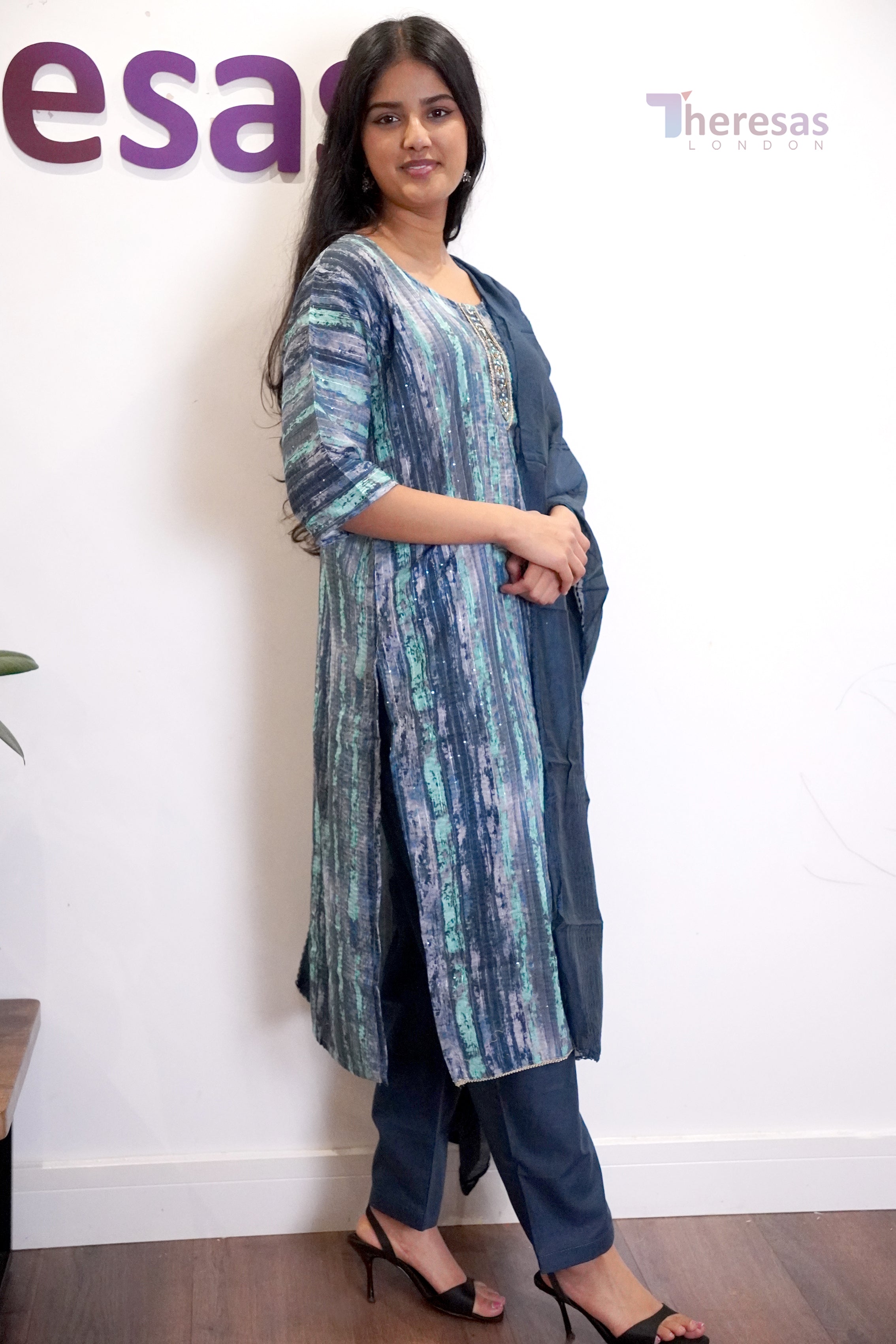 Churidar Set (CHR-129)