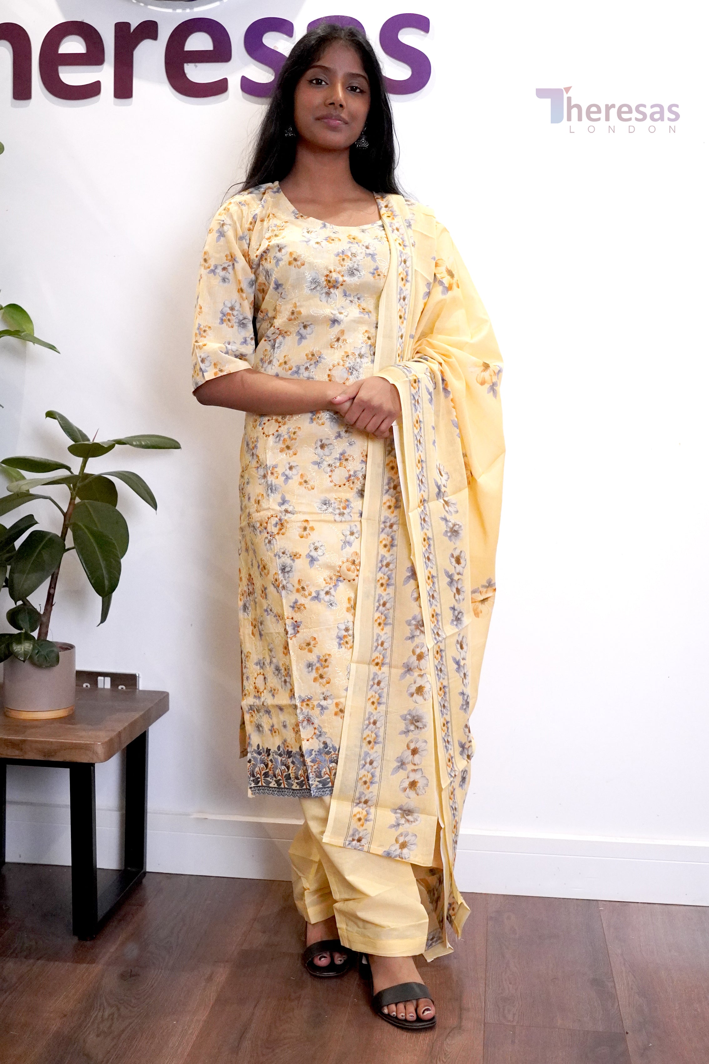 Churidar Set (CHR-130)