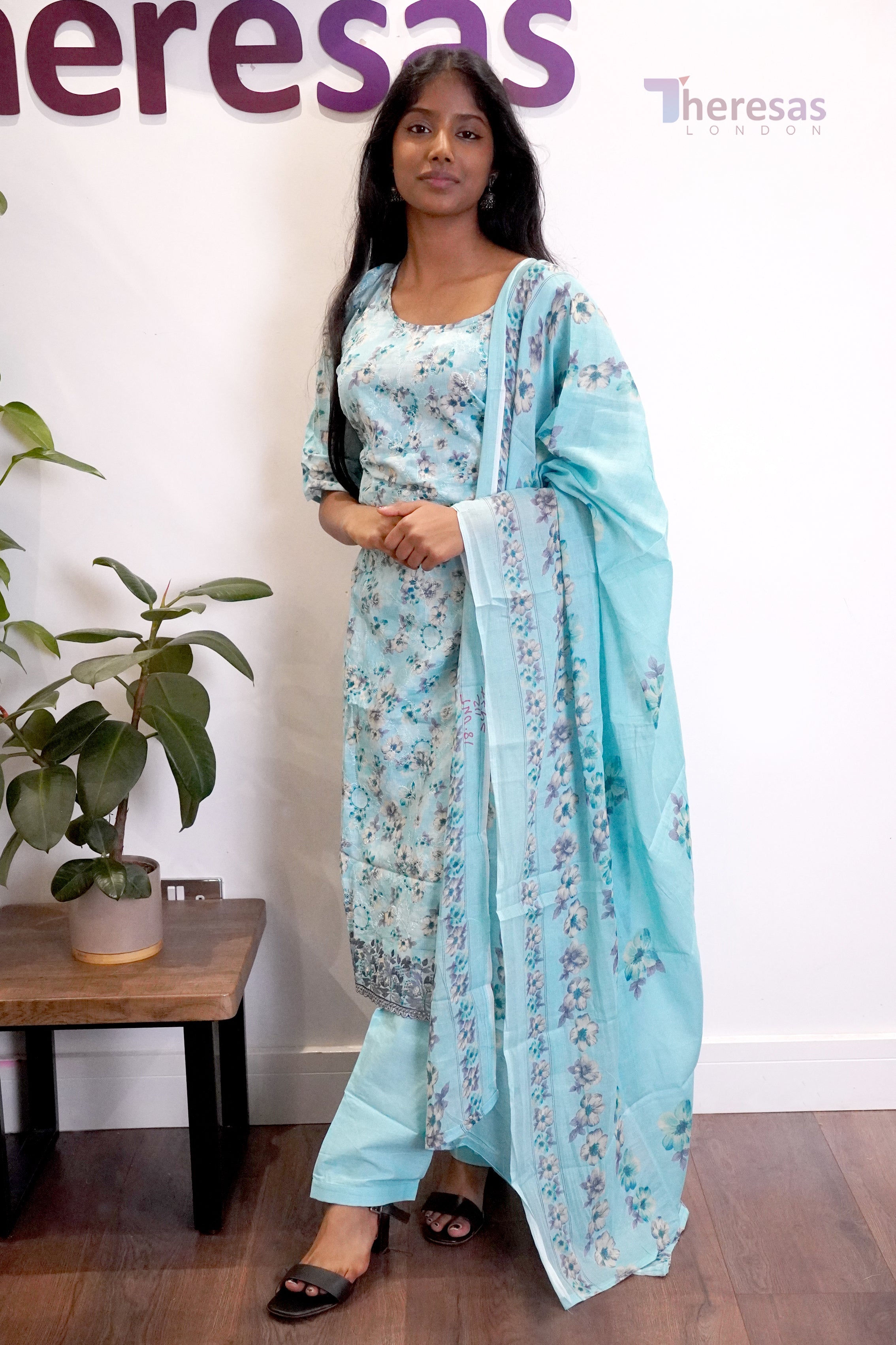 Churidar Set (CHR-130)