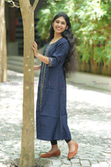 Feeding Kurti