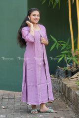 Feeding Kurti