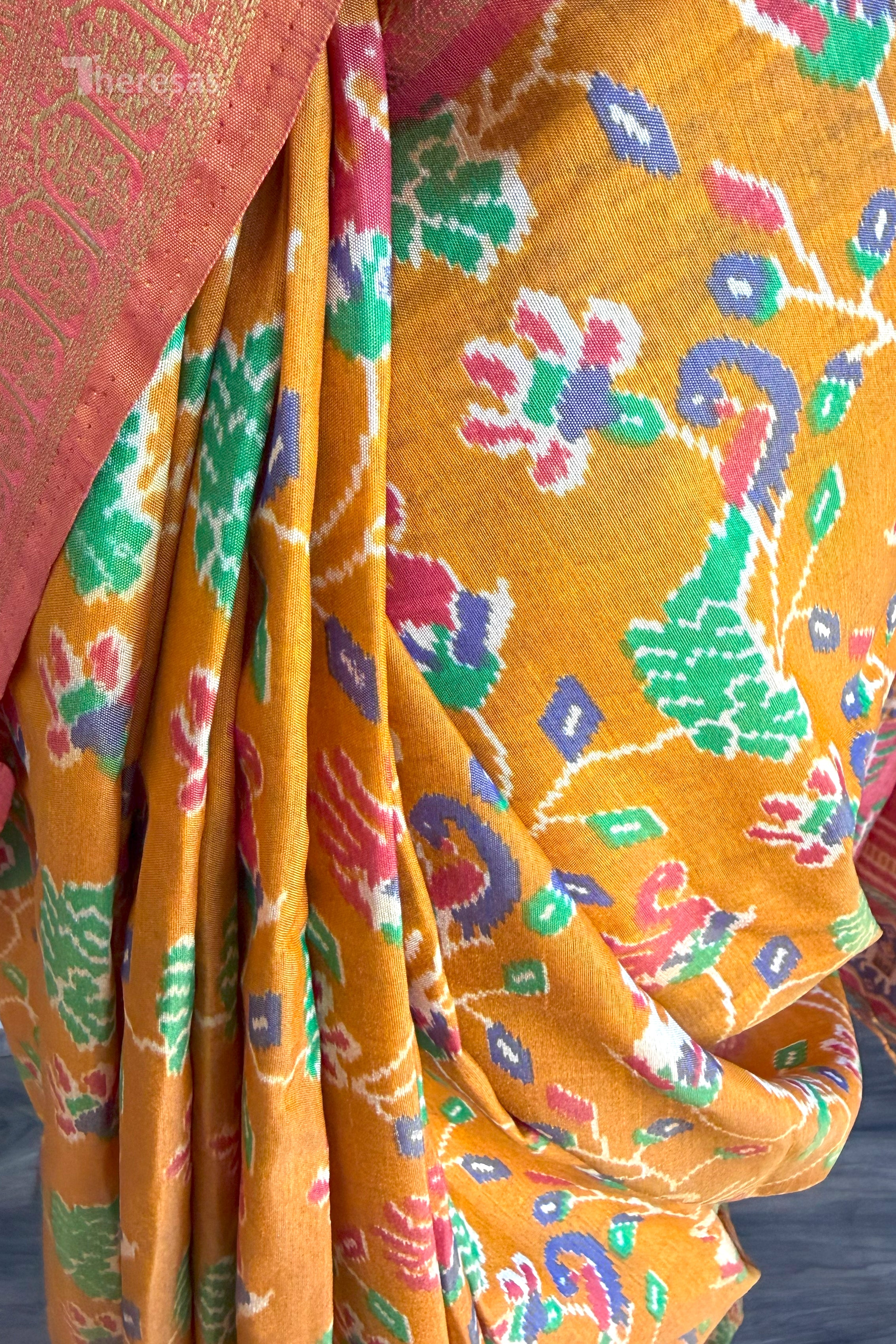 Saree with Stitched Blouse (SAR-525)