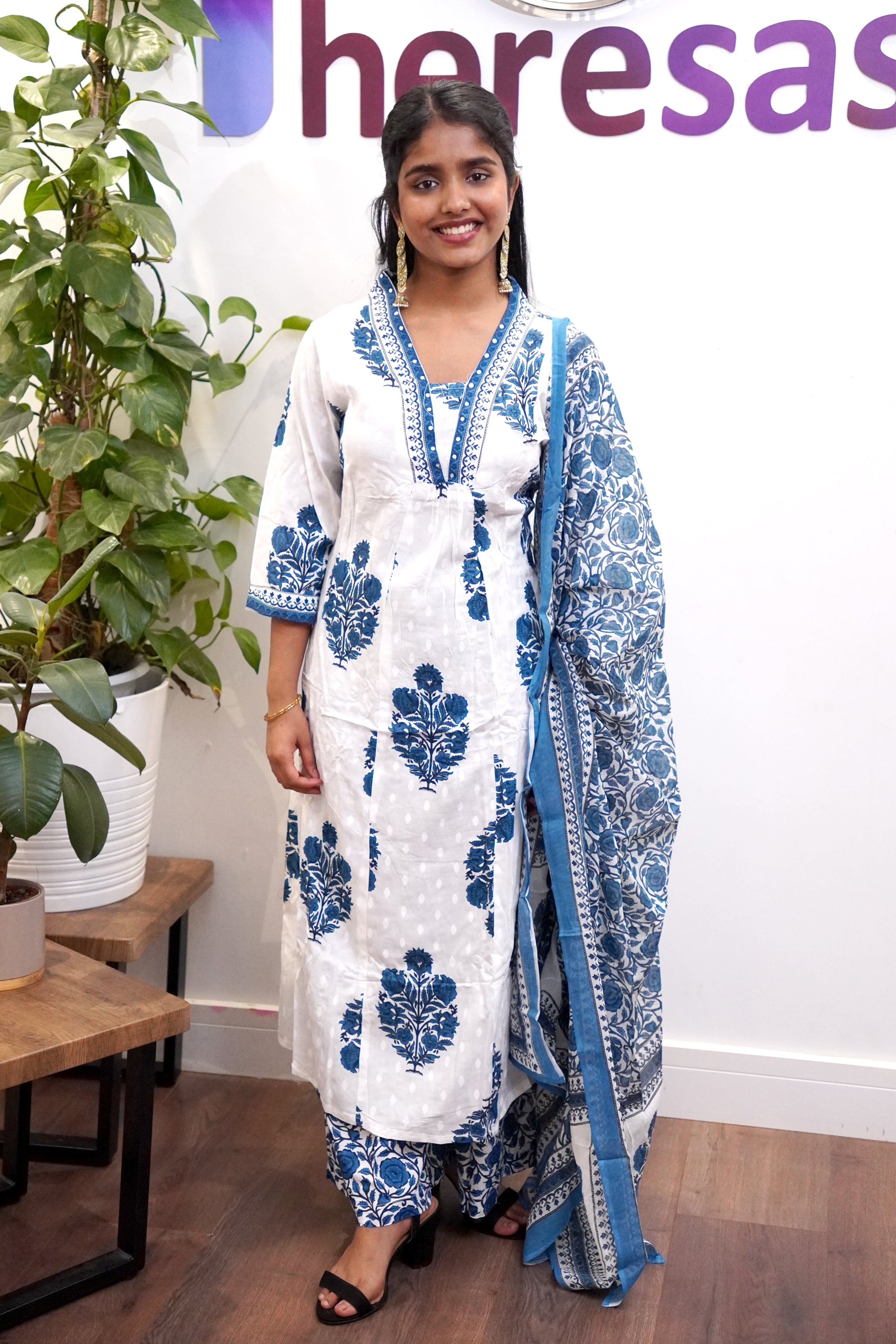 Churidar Set (CHR-114)