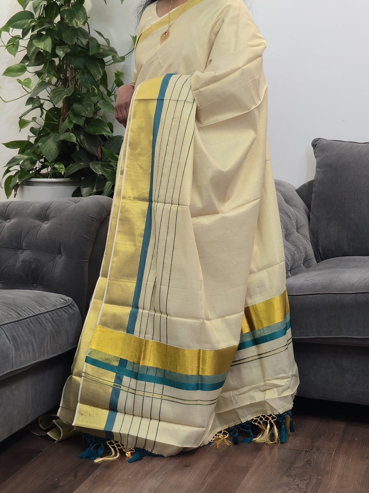Saree (SAR-289)