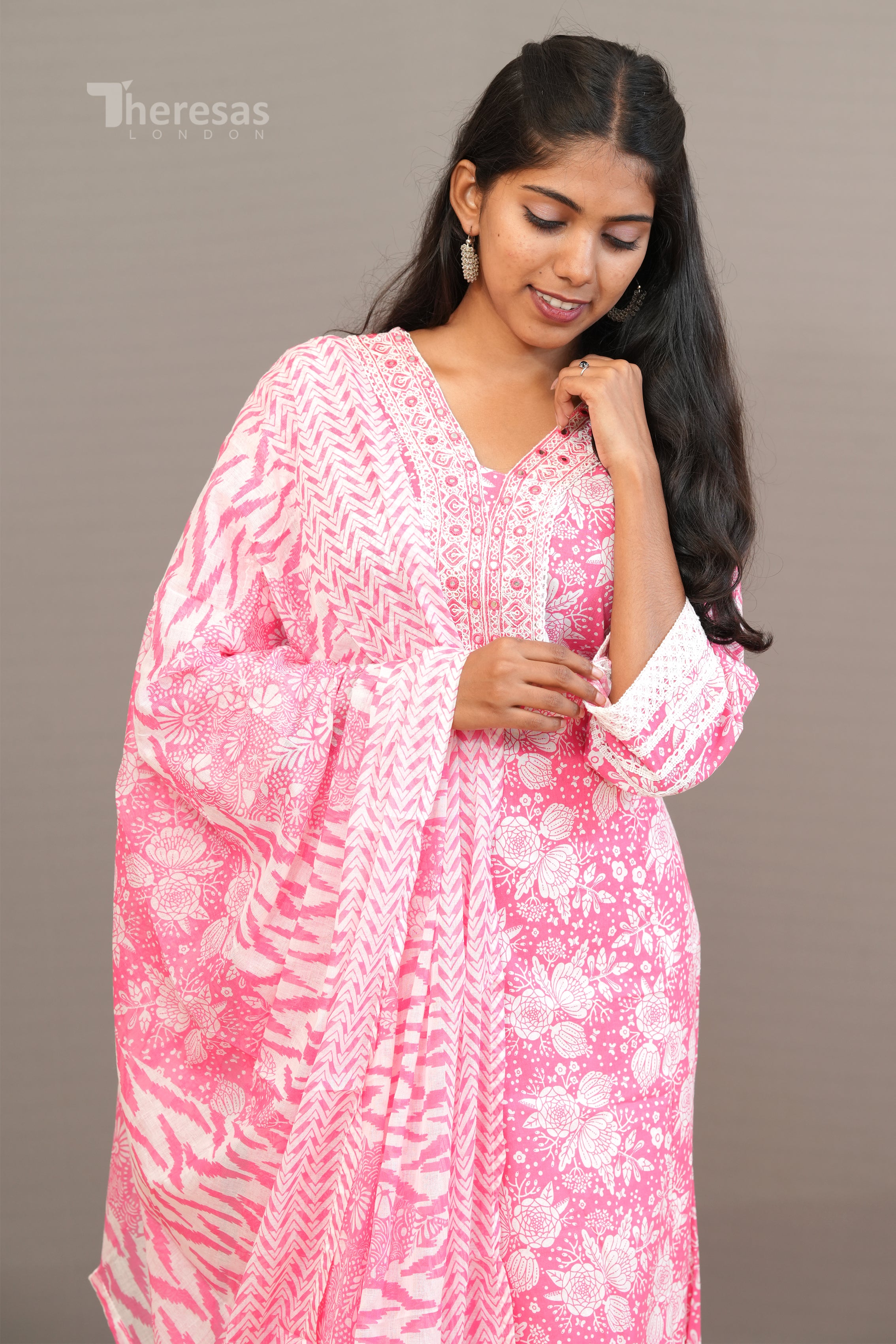 Churidar Set (CHR-090)