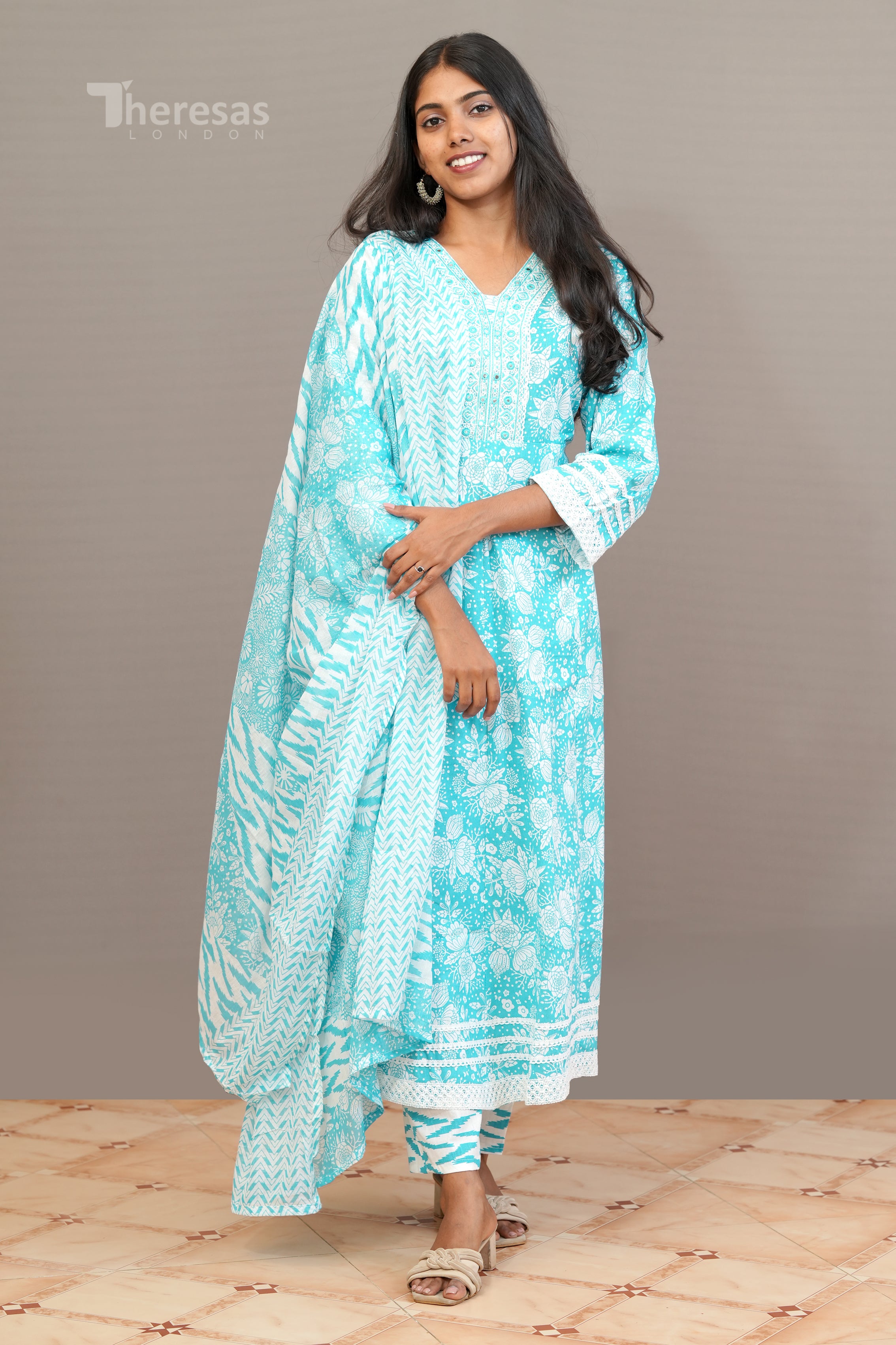 Churidar Set (CHR-090)