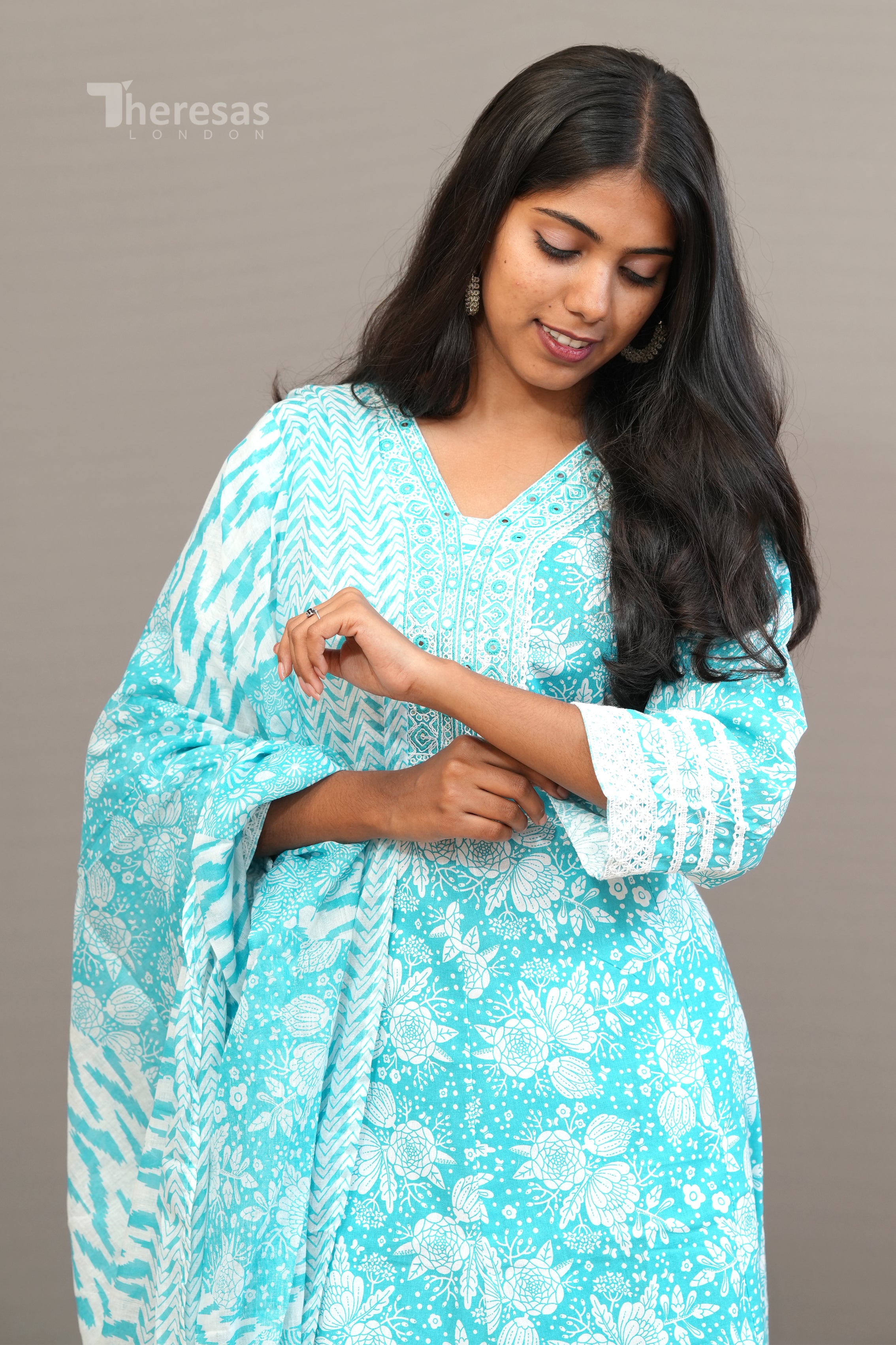 Churidar Set (CHR-090)