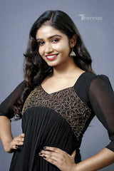Theresas Kurti (KRT-372)