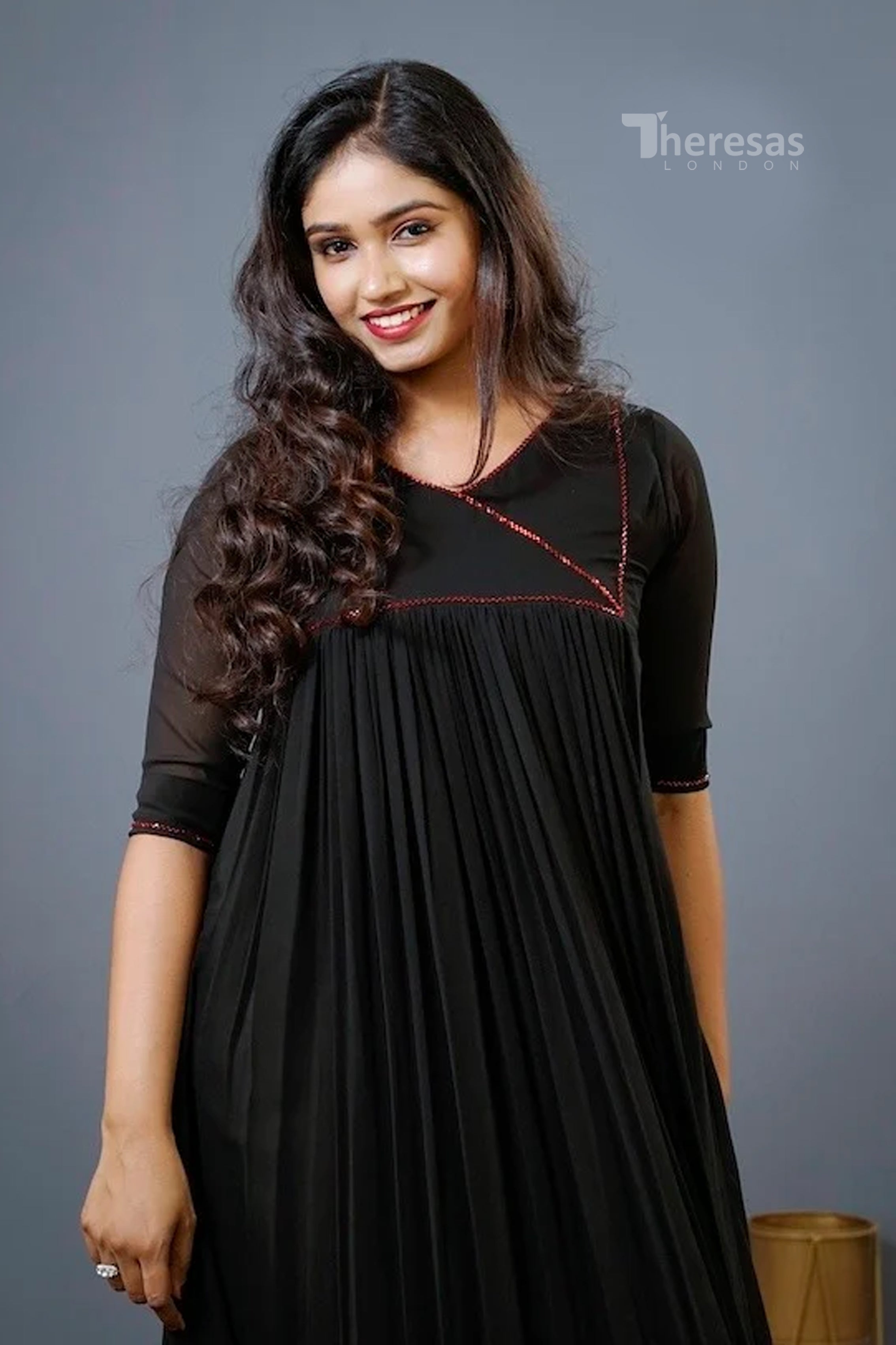 Theresas Kurti (KRT-373)