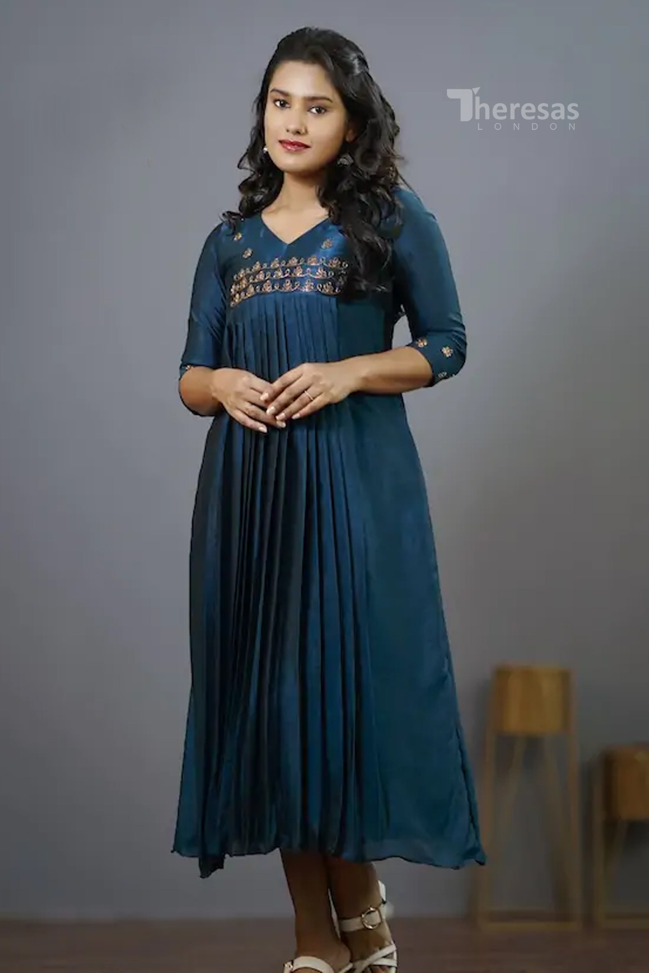 Theresas Kurti (KRT-371)