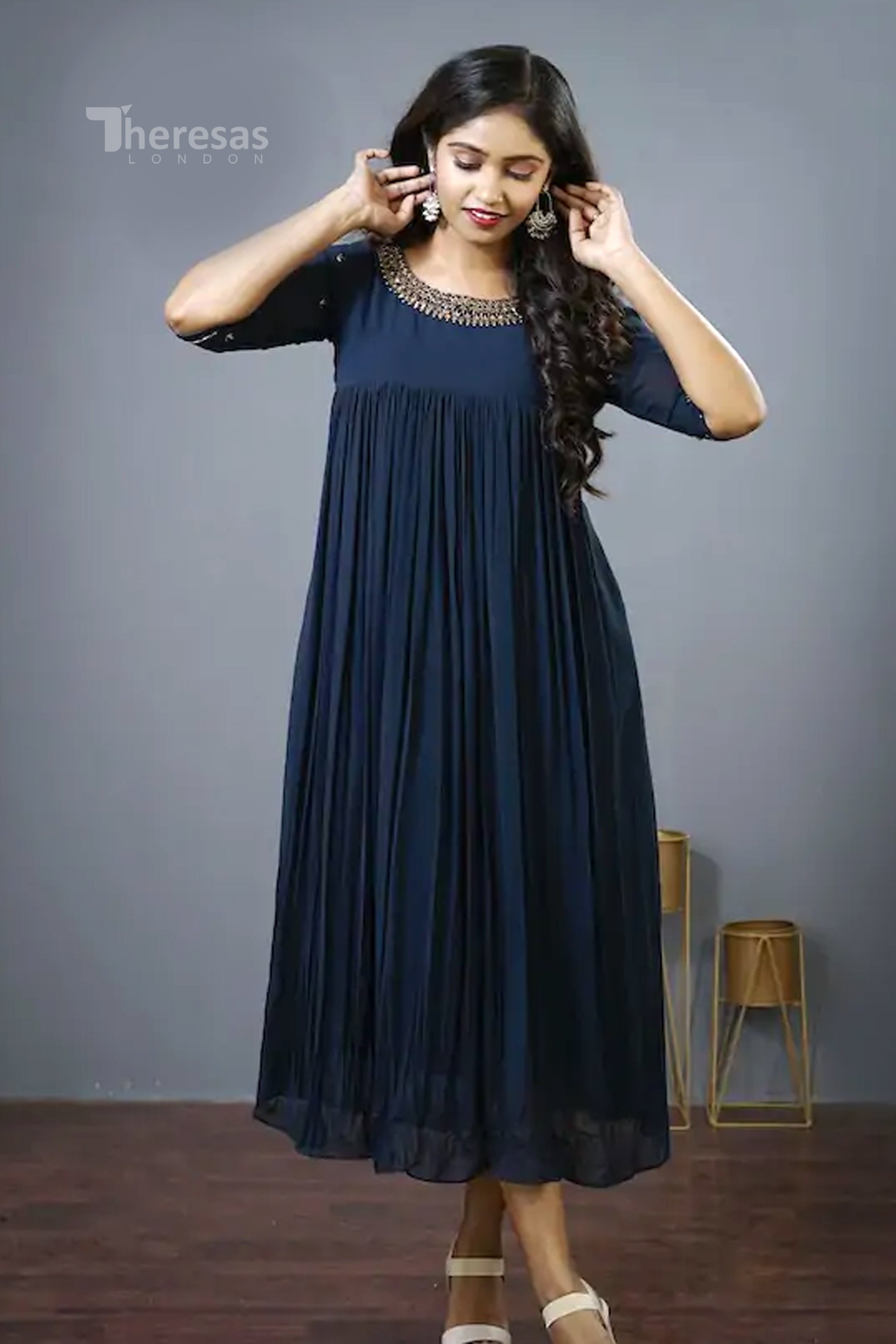 Theresas Kurti (KRT-377)