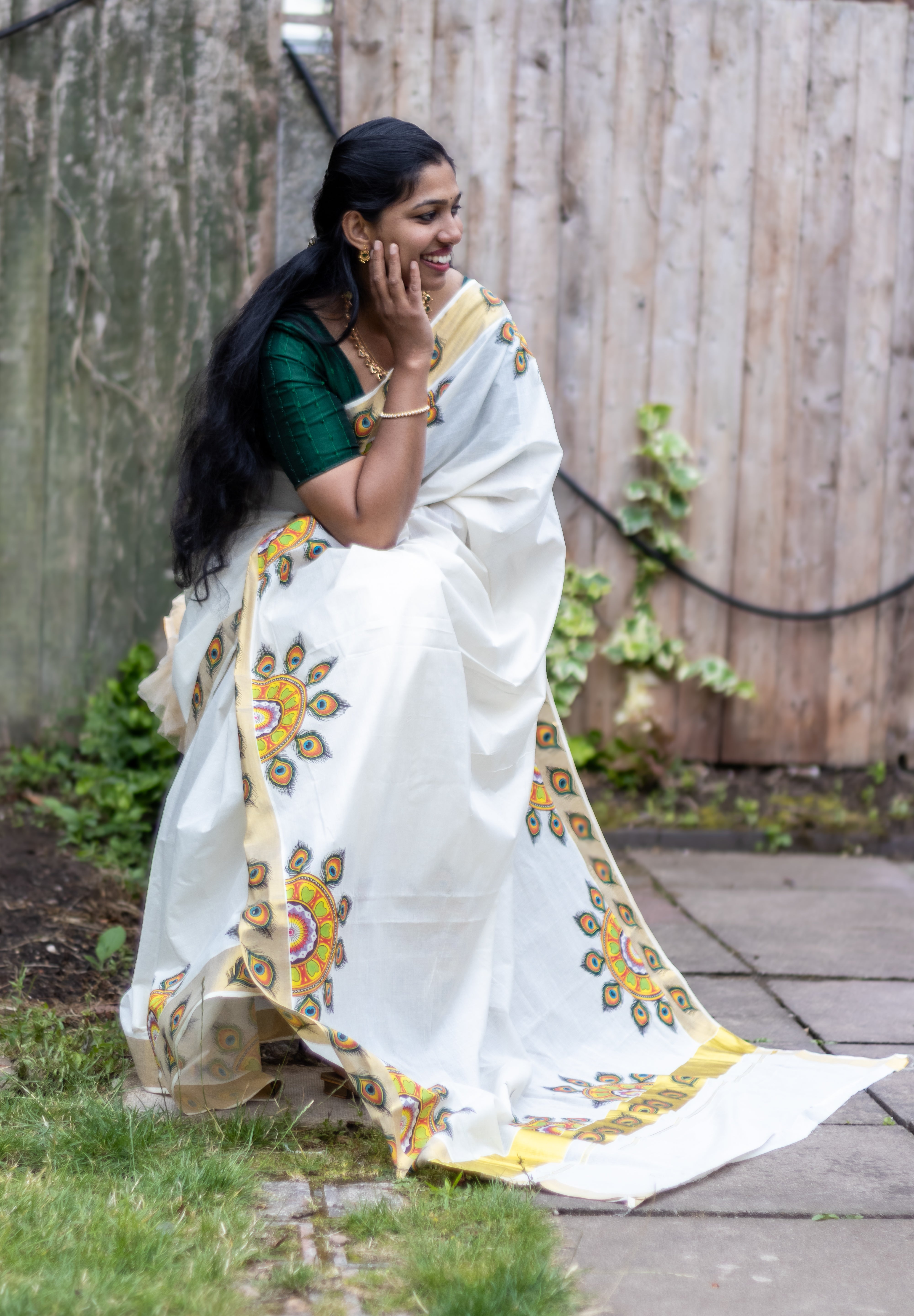 Set Saree with Stitched Blouse (SAR-259)