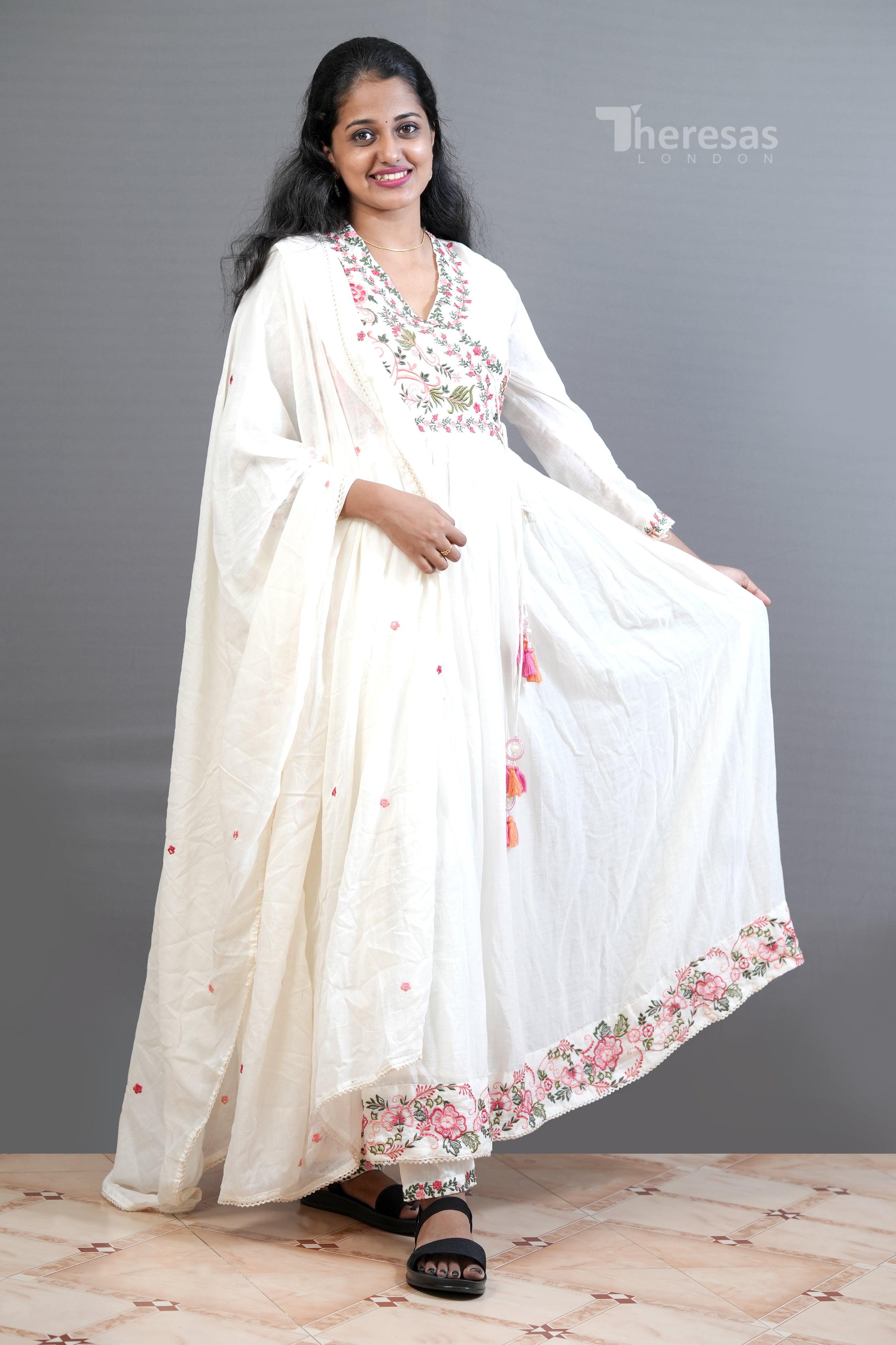 Churidar (CHR-061)