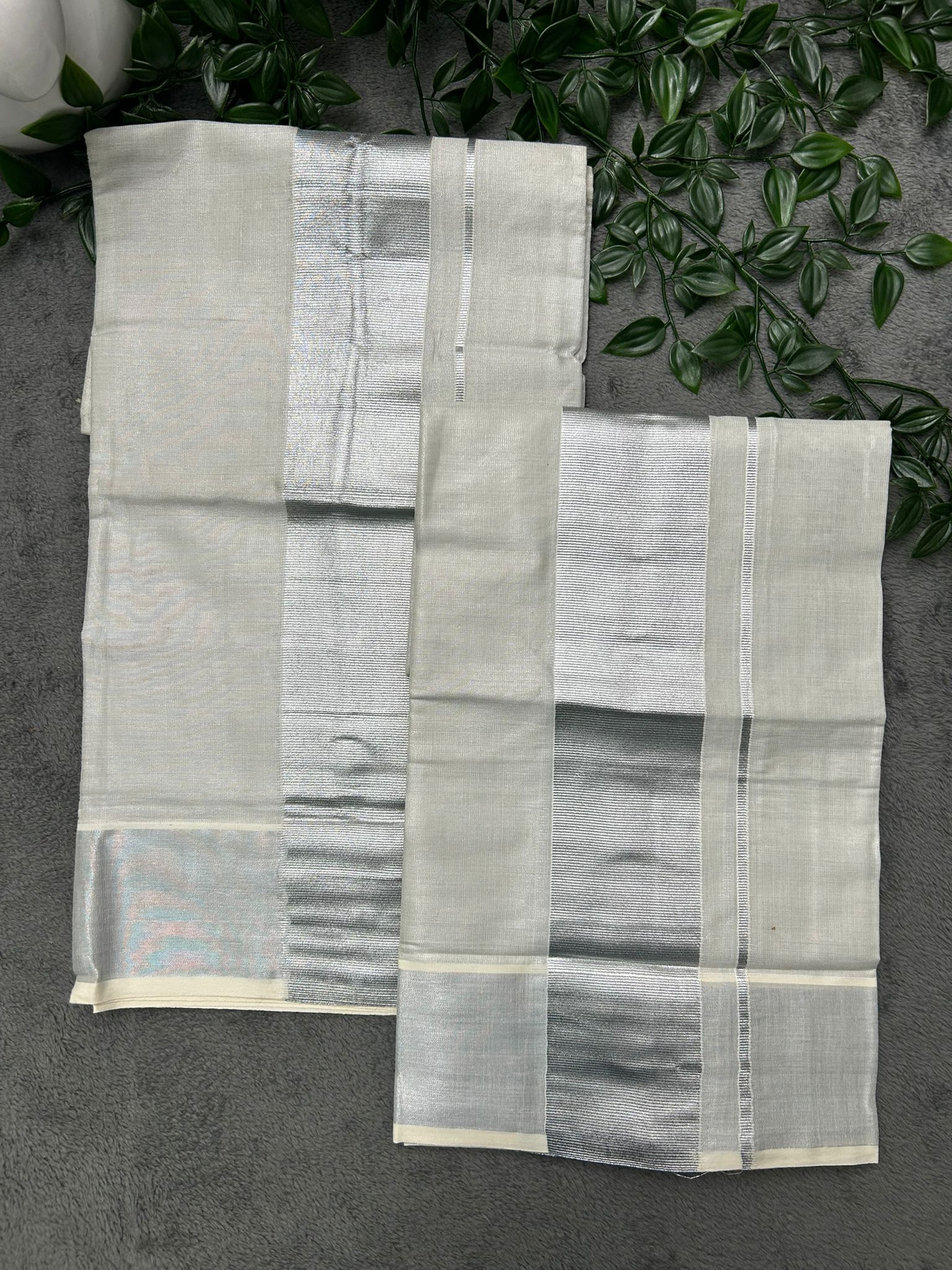 Set Mundu (STM-044)