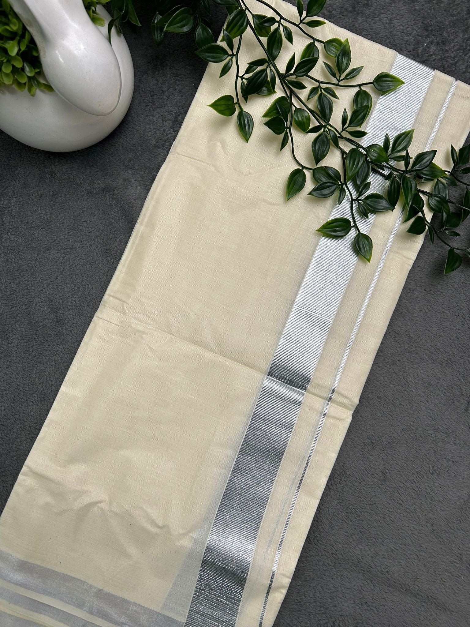 Mundu (MND-070)