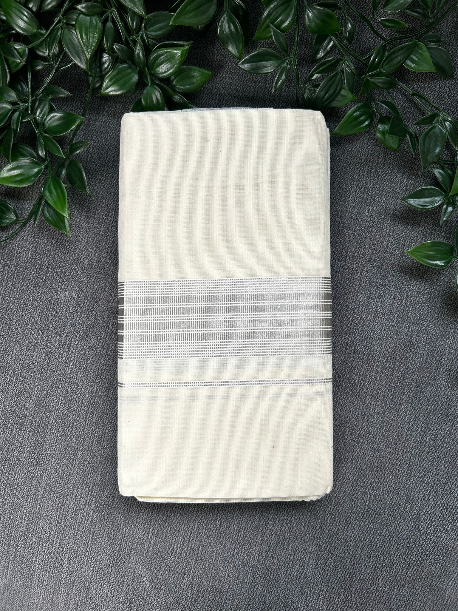Mundu (MND-076)