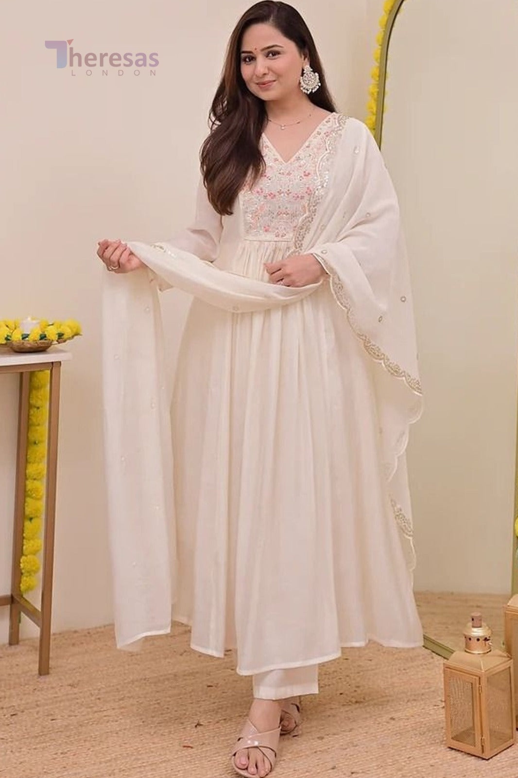 Churidar Set (CHR-142)