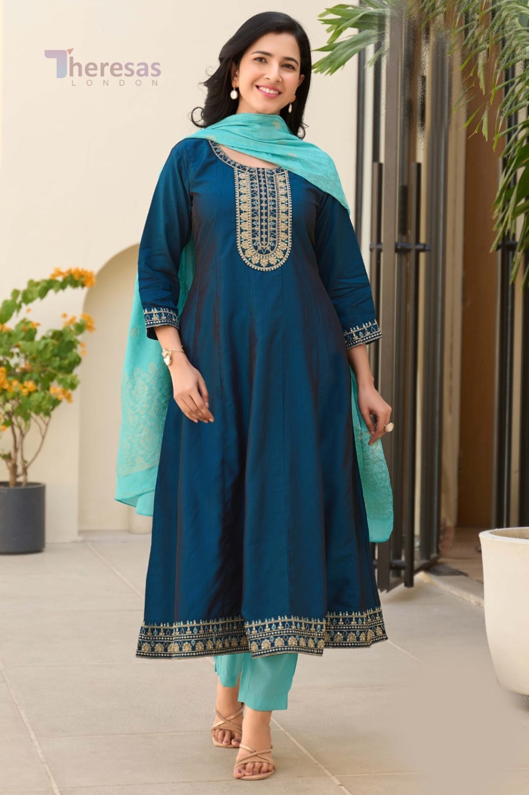 Churidar Set (CHR-138)