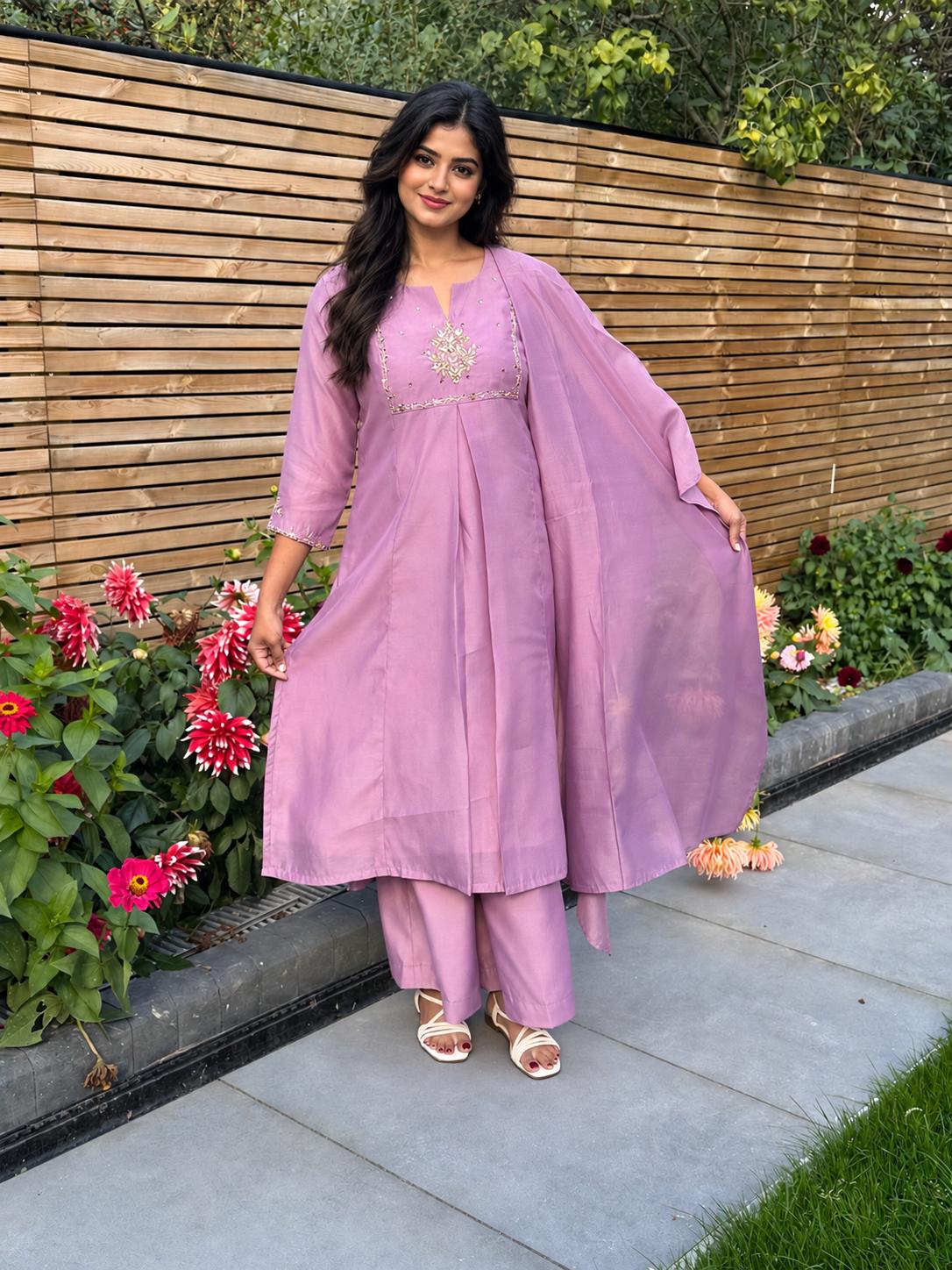 Party wear Churidhar Set (CHR-S507)