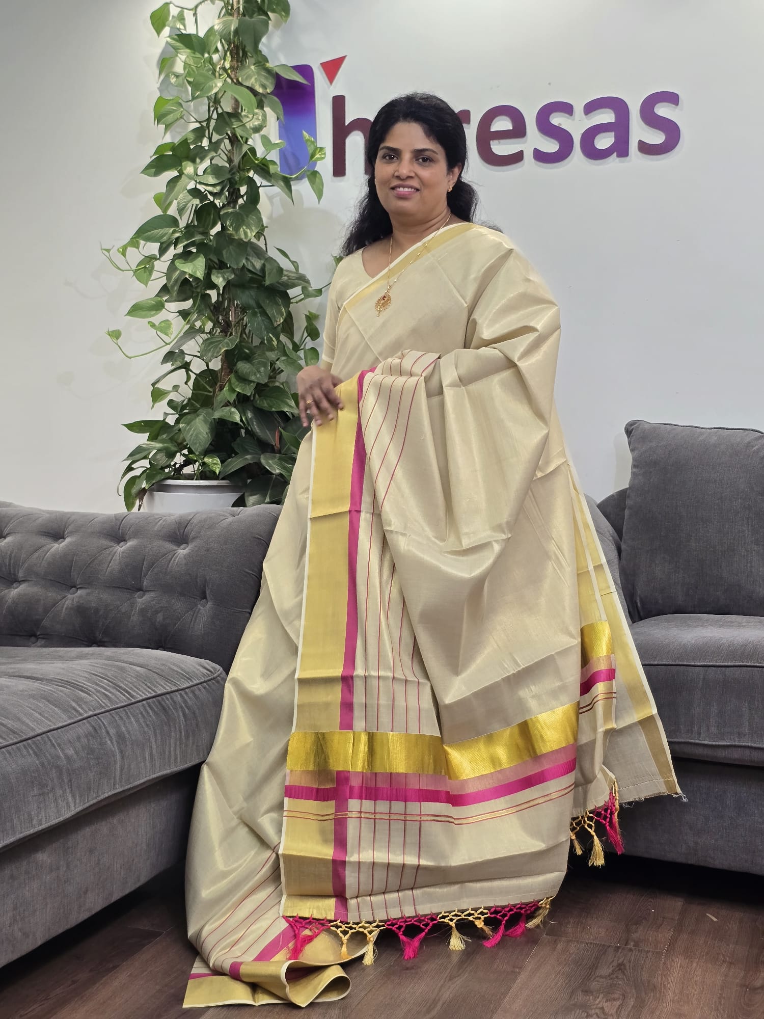 Saree (SAR-289)