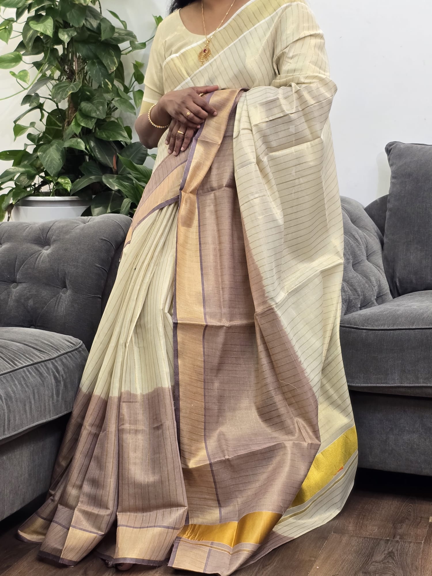 Saree (SAR-287)